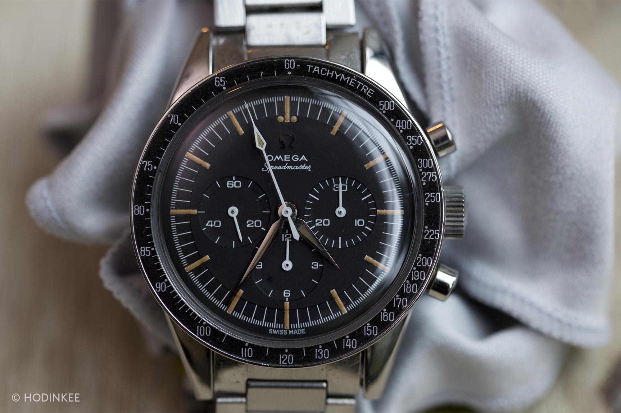 The Complete Guide To The Omega Speedmaster