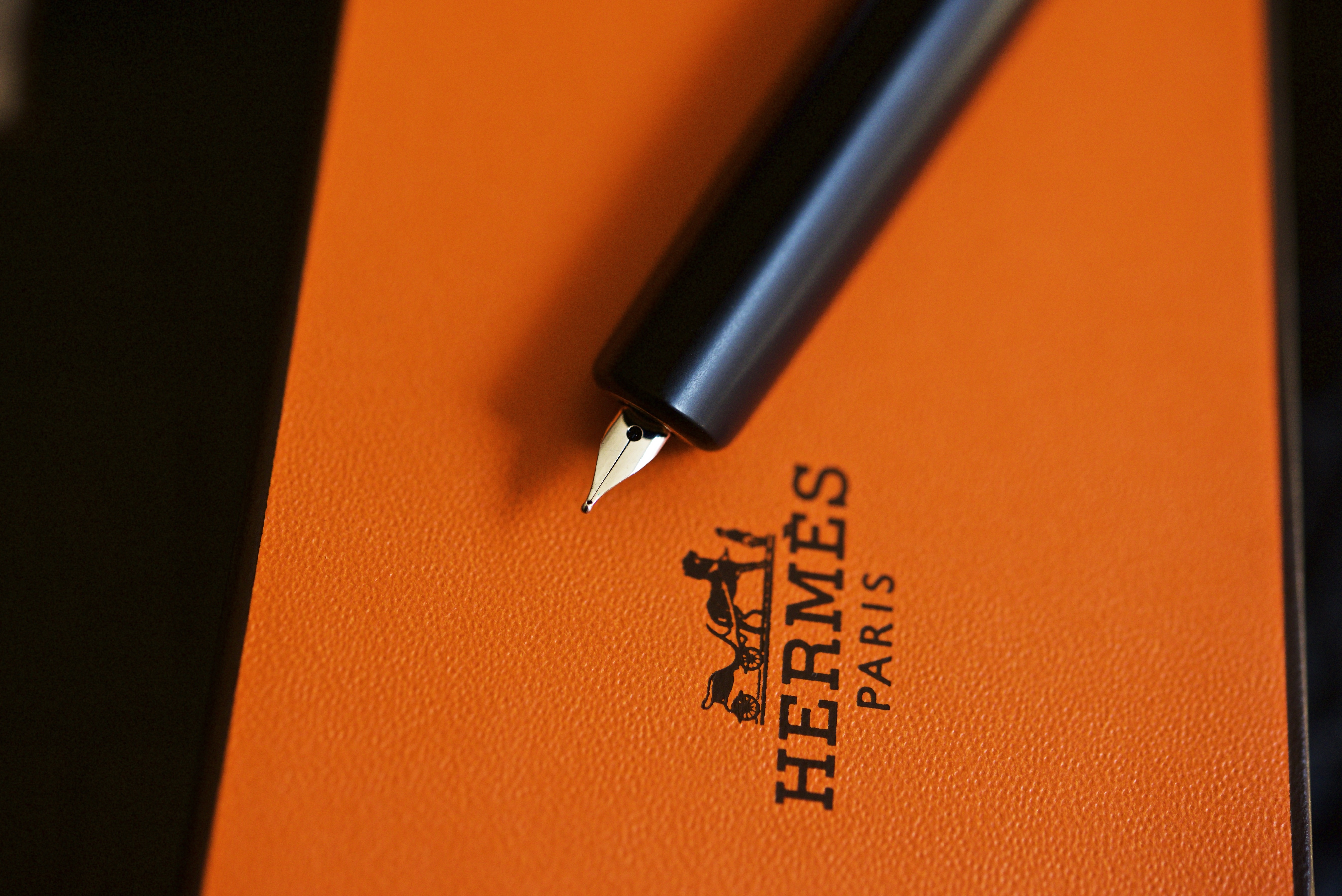 hermes nautilus mark newson エルメス 万年筆 Hermès (エルメス)からマーク・ニューソンがデザインした
