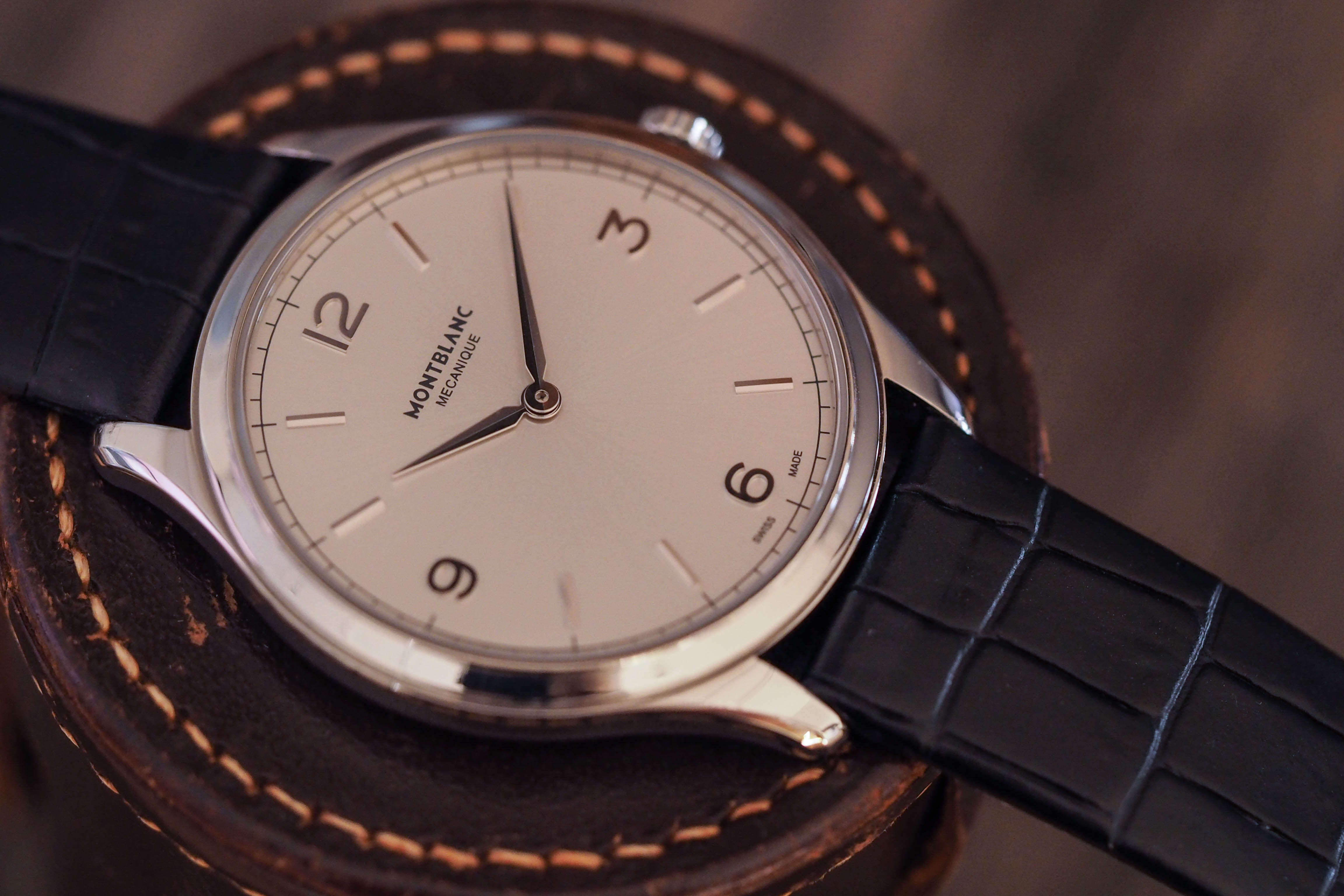 The Value Proposition: The Montblanc Heritage Chronométrie Ultra Slim -  Hodinkee