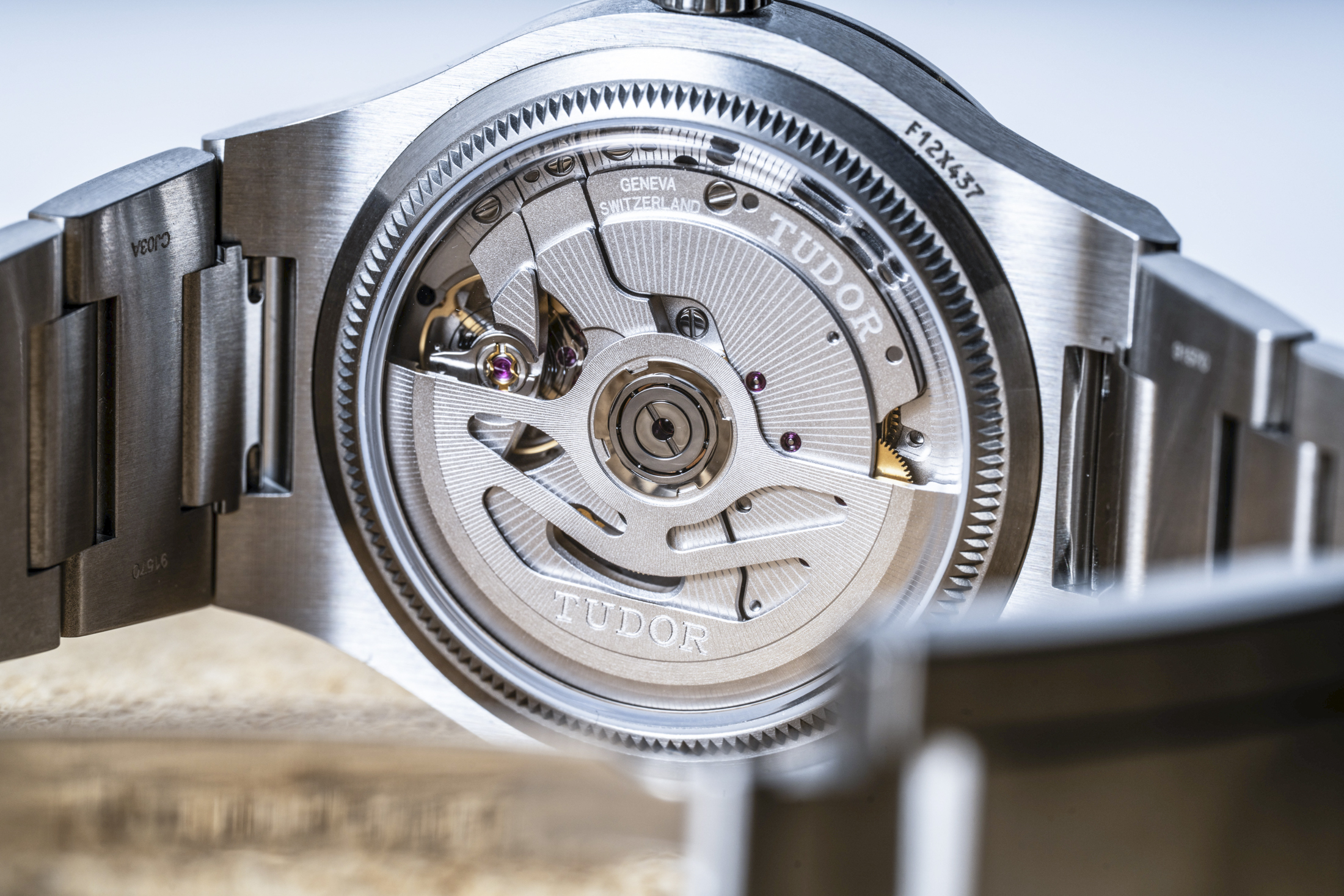 Hands-On: The Tudor Northflag