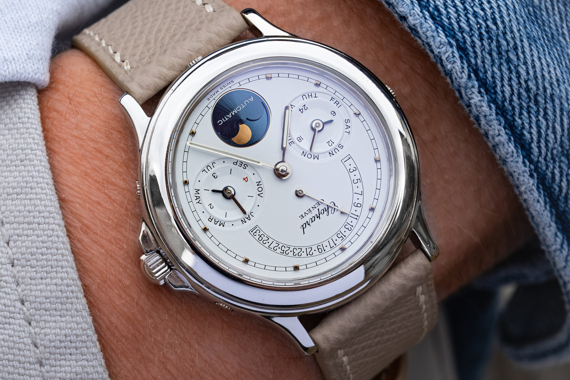 A 1990s Chopard Luna D'Oro