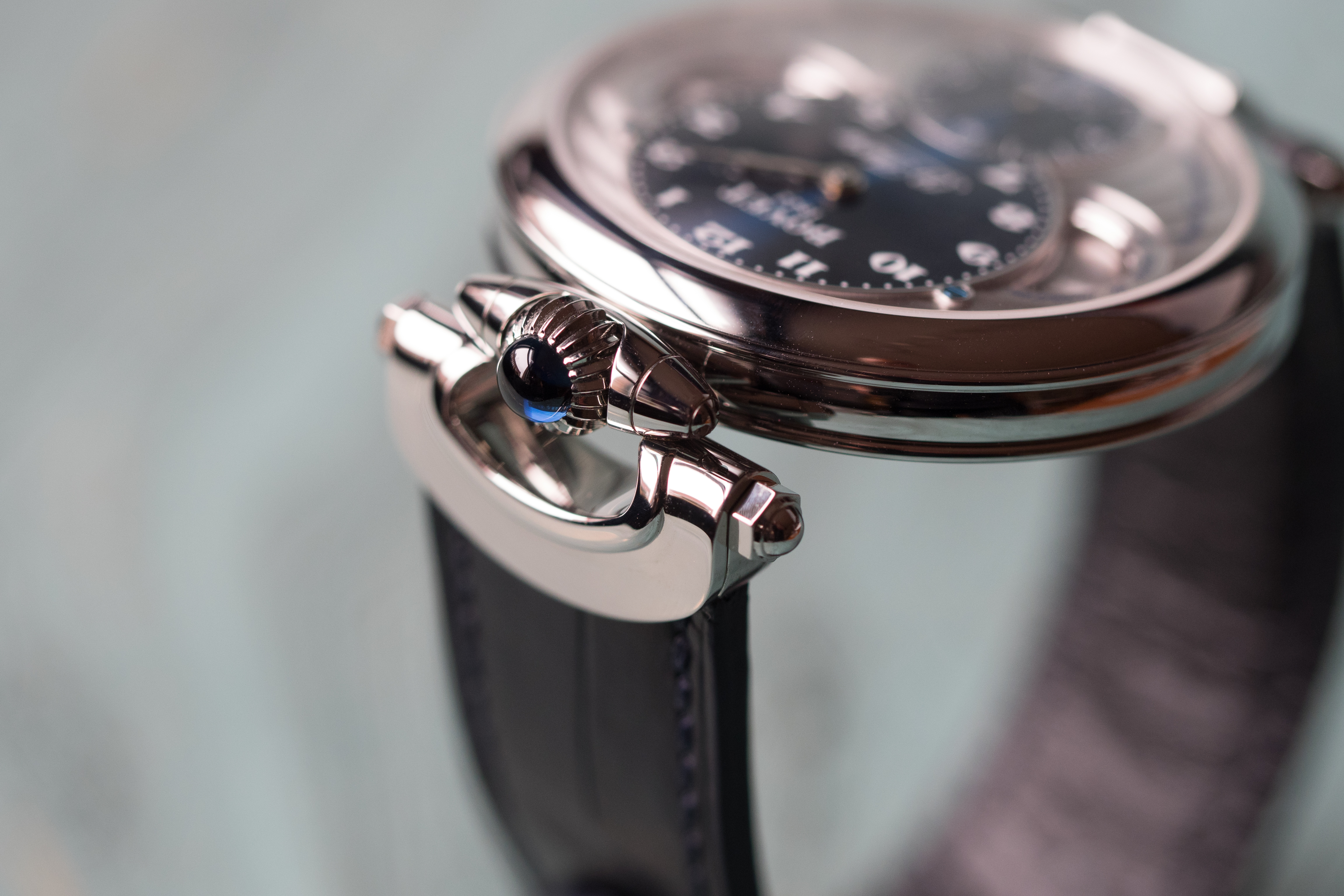 Bovet 19 Thirty crown and bow