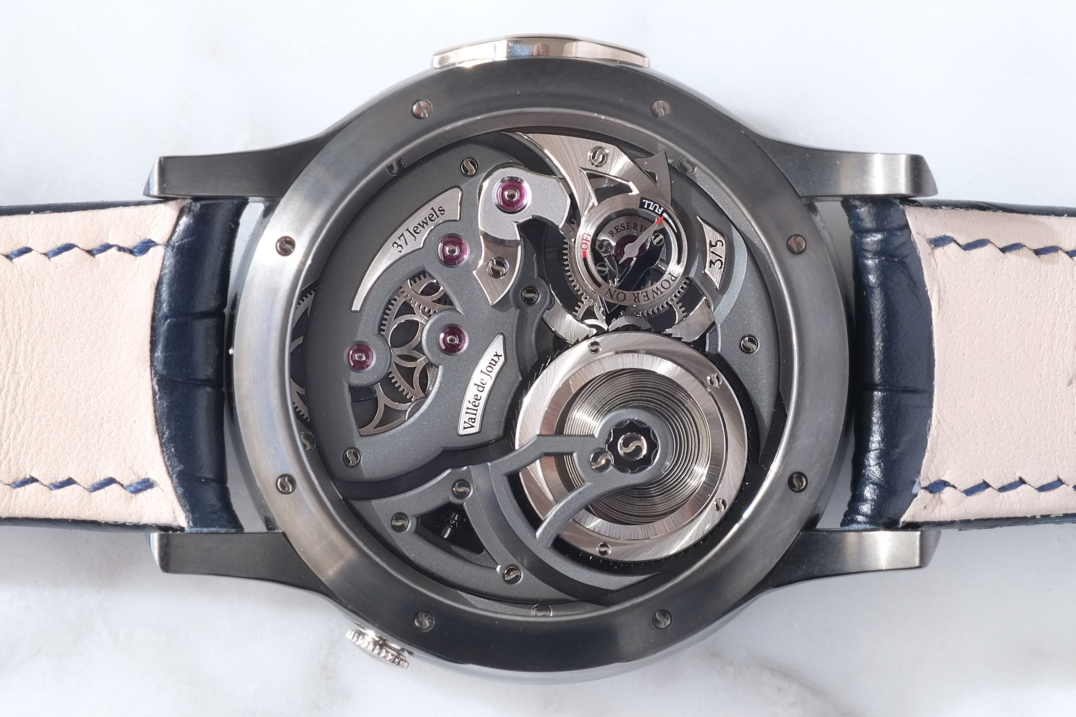 logical one romain gauthier movement