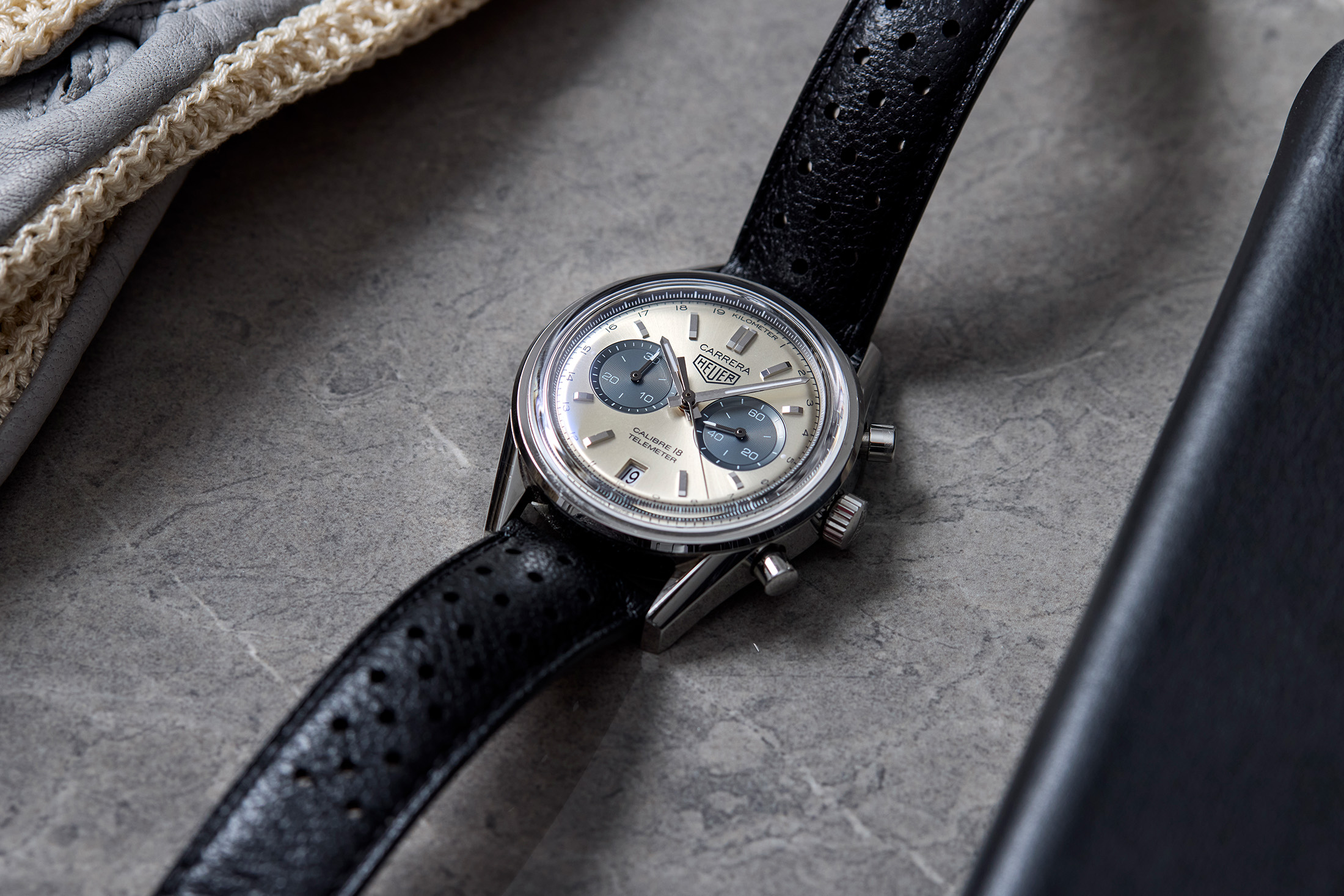tag heuer carrera chronograph