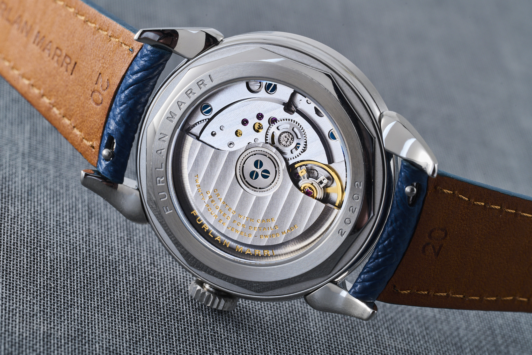Furlan Marri White sector dial movement