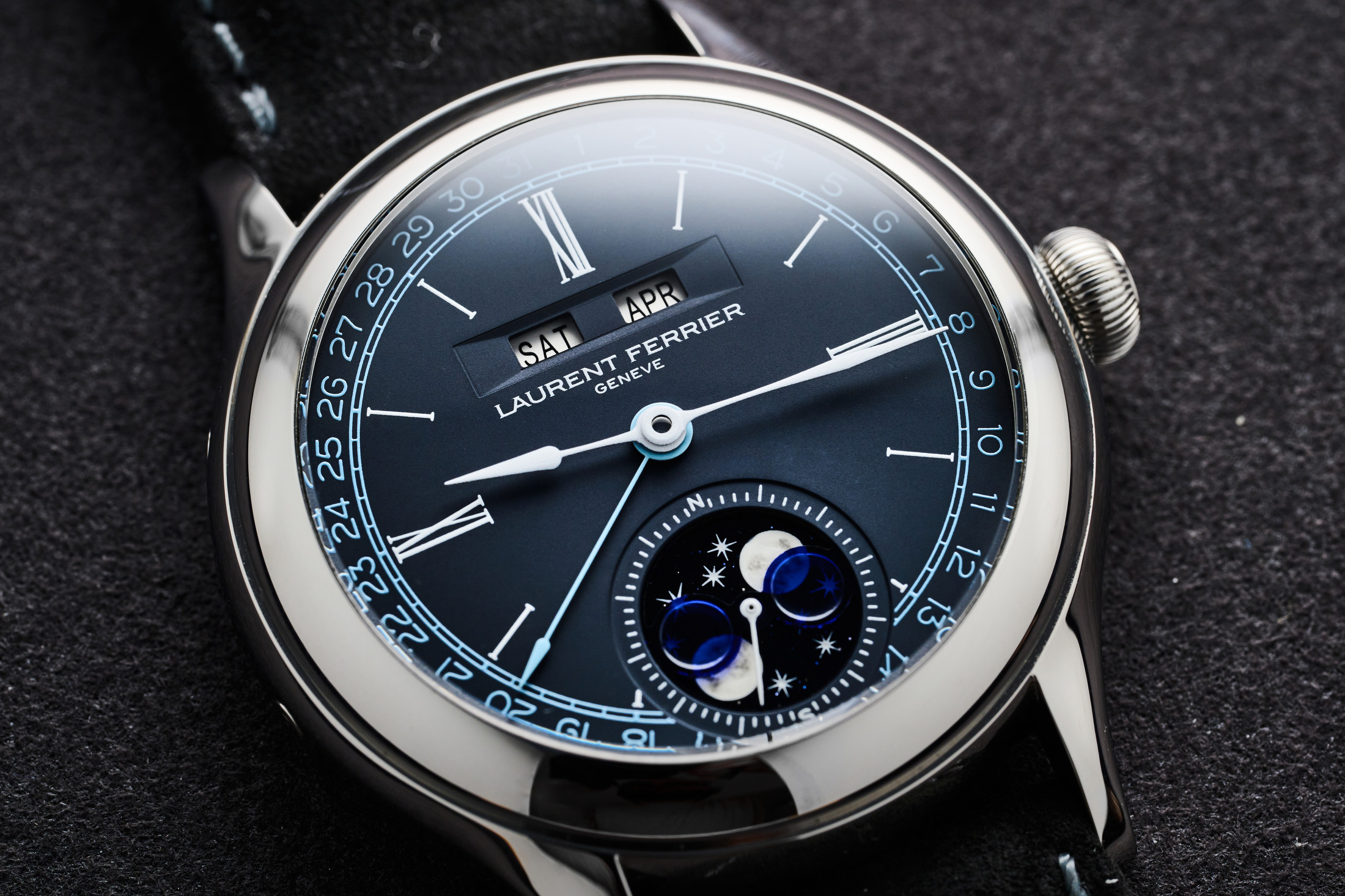Laurent Ferrier Classic Moon