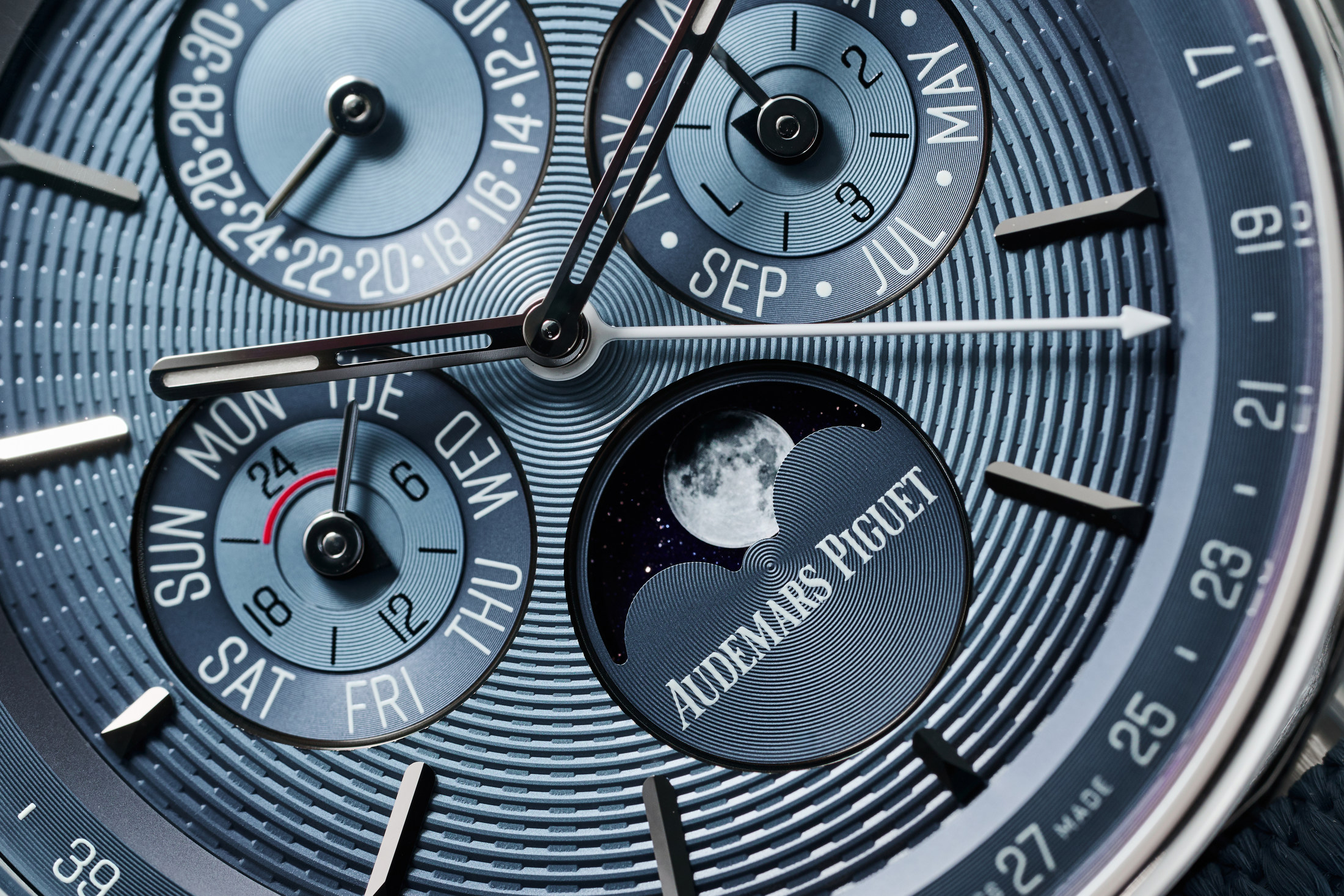 AP Royal Oak Perpetual Calendar Caliber 7138