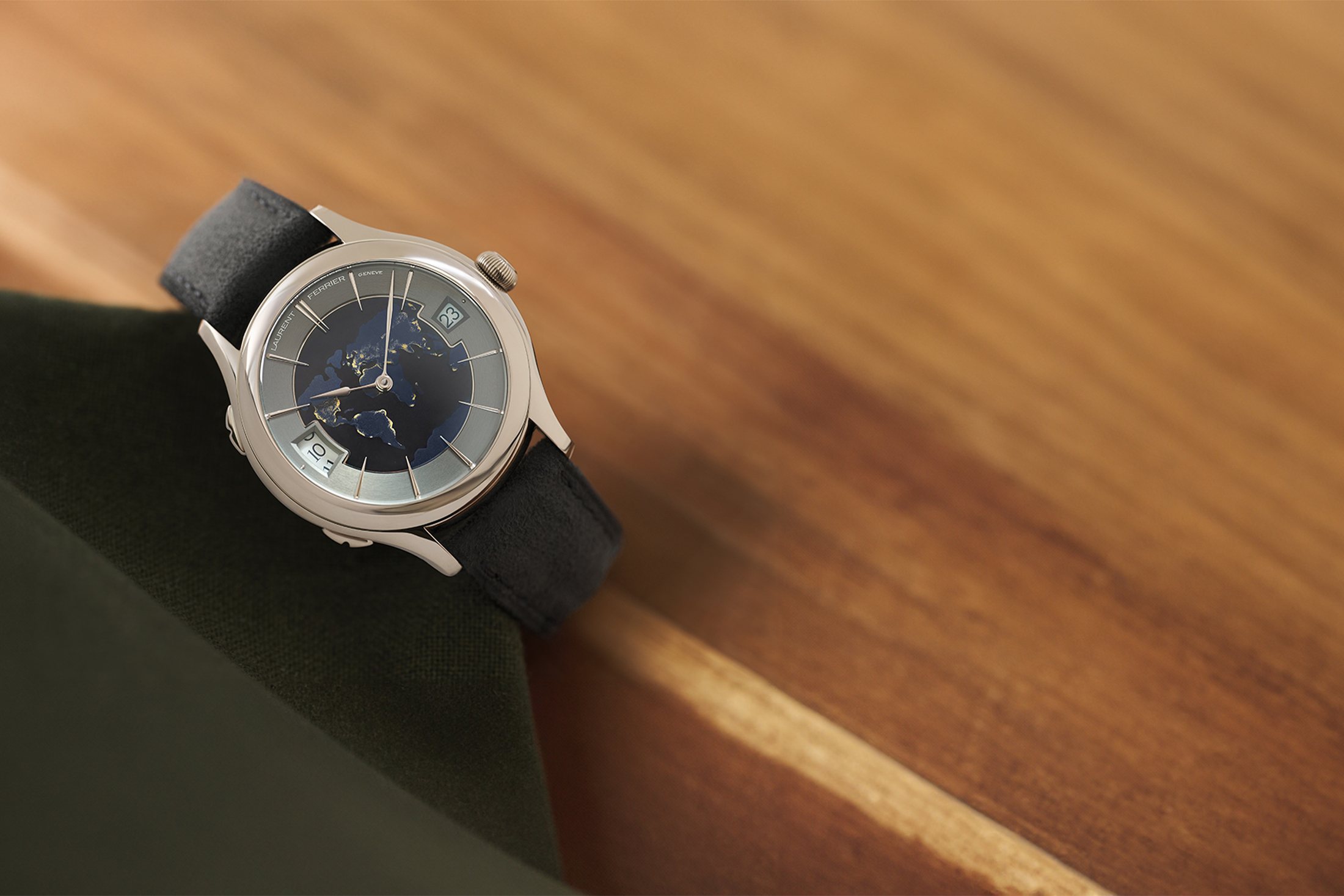 Laurent Ferrier Classic Traveller Globe Night Blue