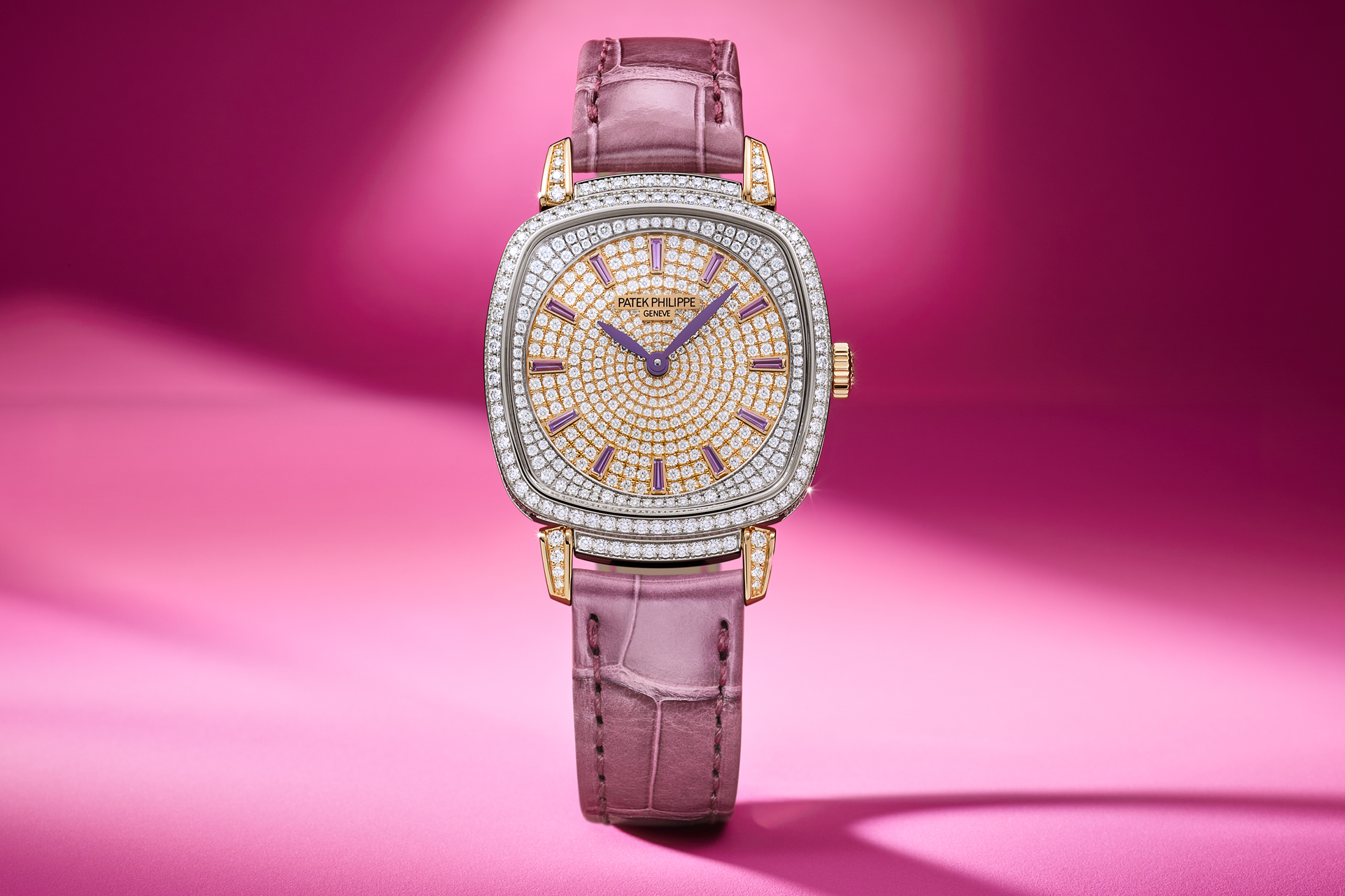 Introducing: Patek Philippe Revisits The Ladies First With The New Gondolo (Live Pics)
