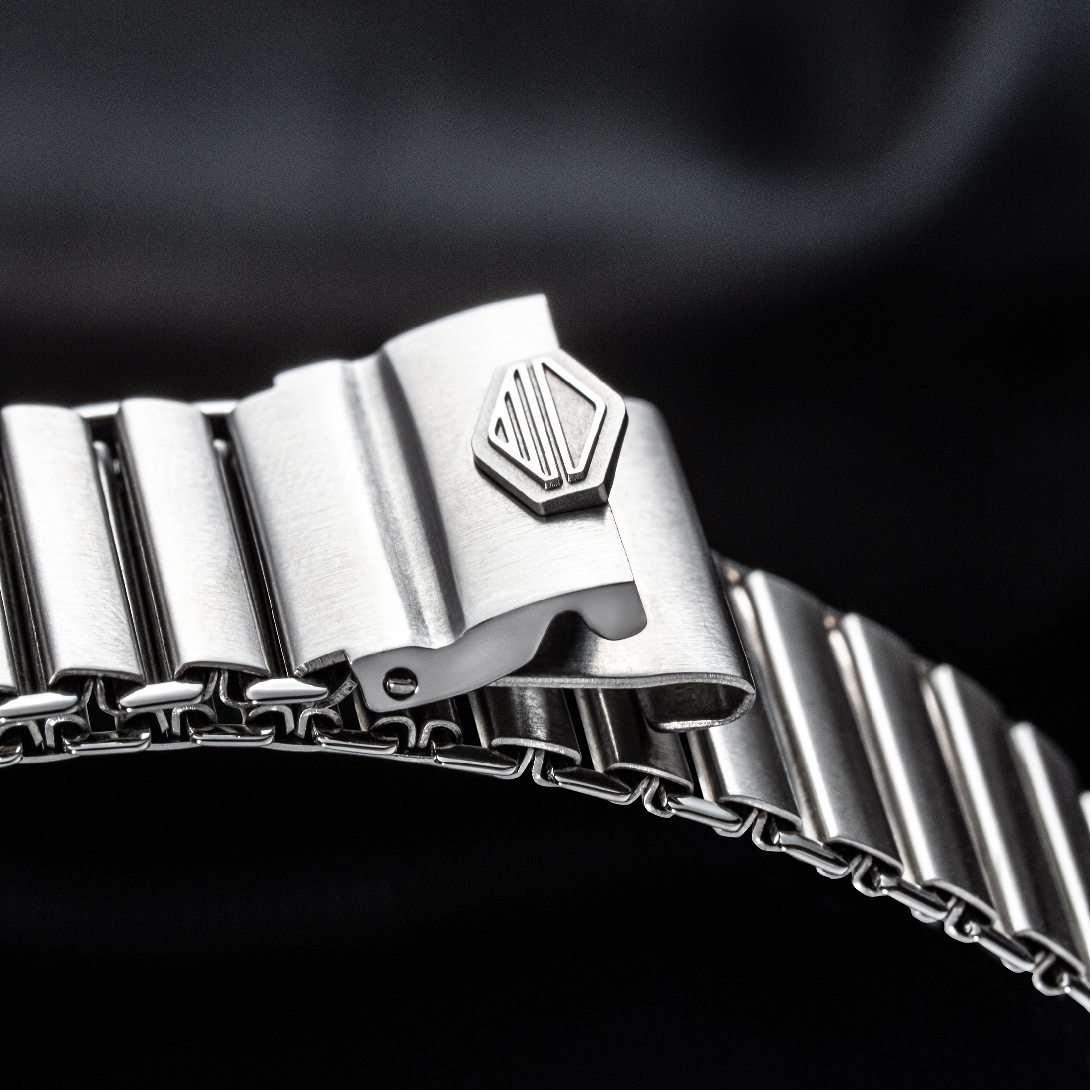 Serica Field Chronometer