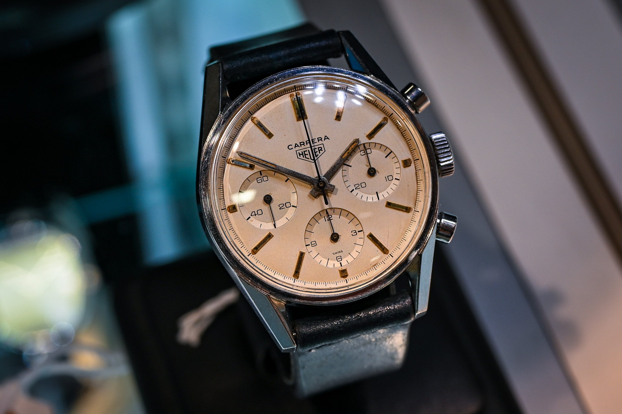 Heuer Carrera 2447 eggshell