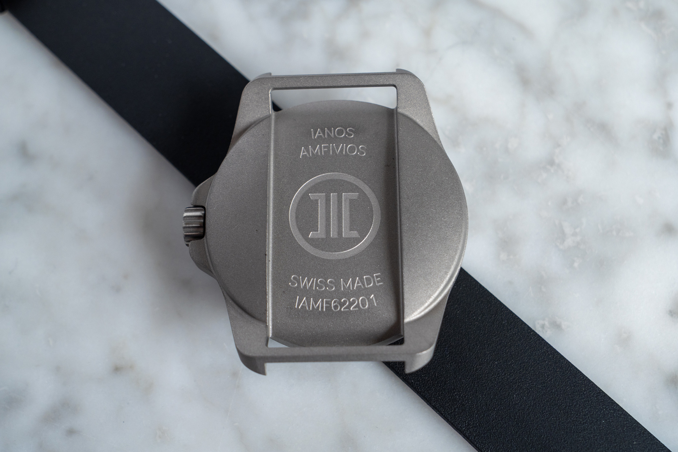 Introducing: Ianos Amfivios (Live Pics)