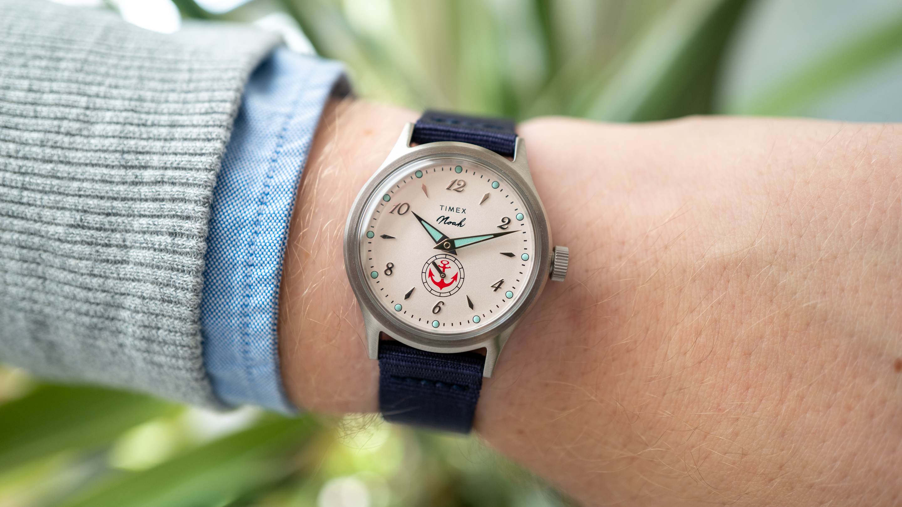 Just Because: Seiko Made A Marathon Clock With Supreme - Hodinkee
