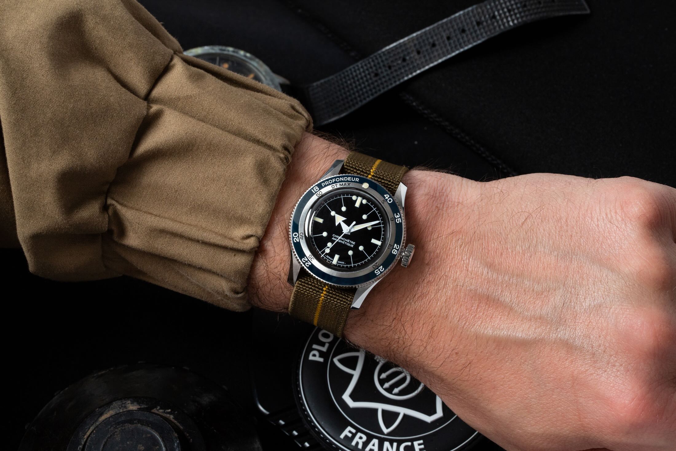 PLD 5303 Wrist Shot