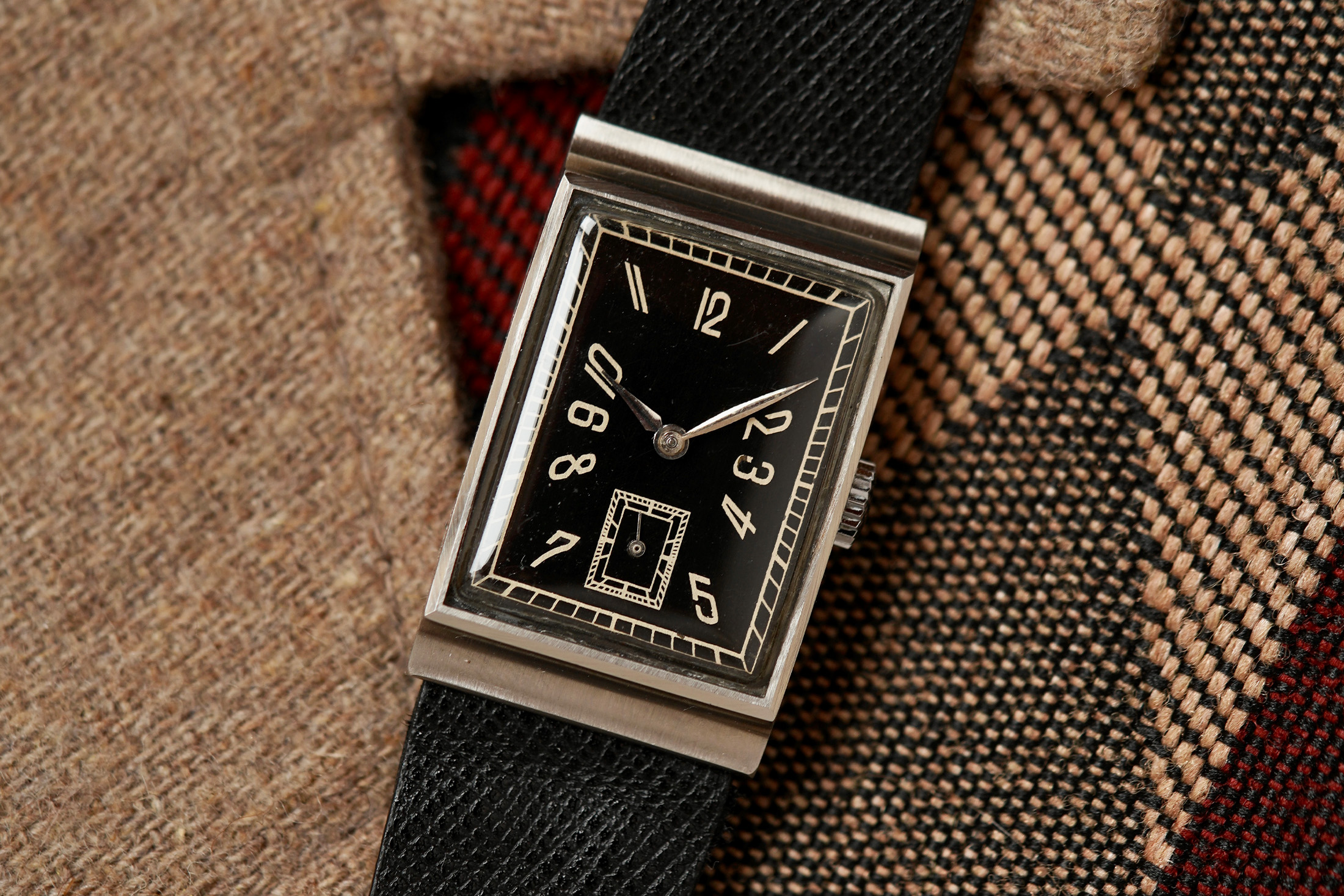 A 1930s Anonymous Tank watch