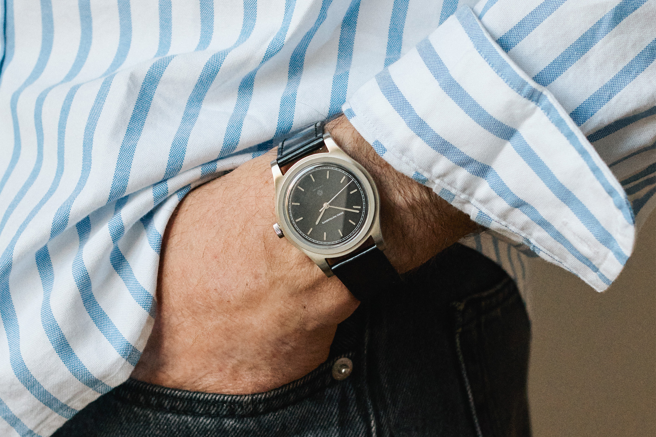 Merci Paris 腕時計 LMM-01 ブラック Watch LMM-01 : Numerals