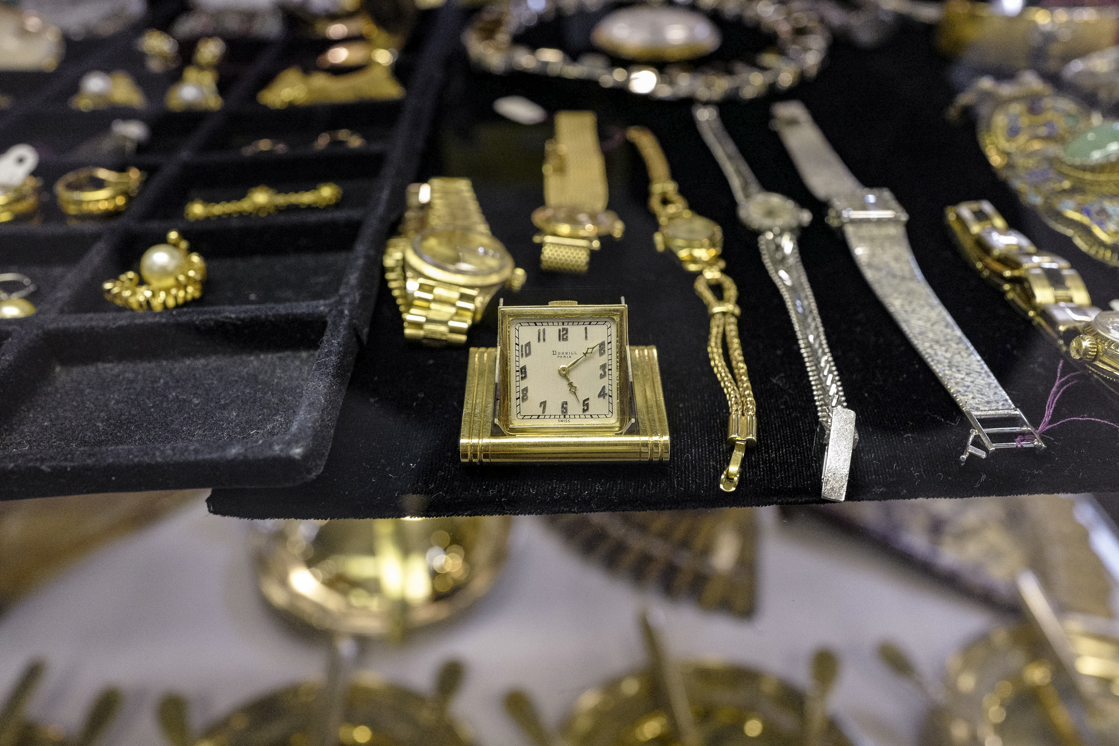 A Dunhill purse watch