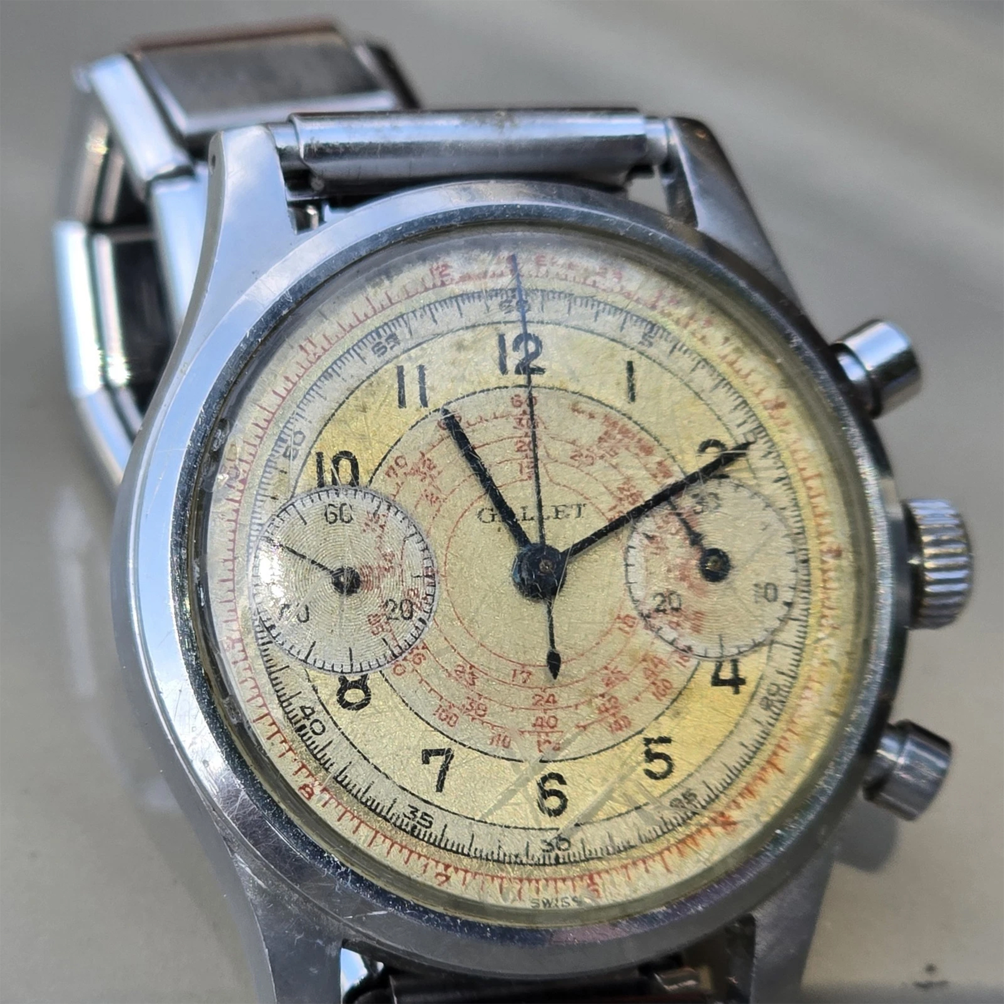 A 1940s Gallet MultiChron 30M ‘Clamshell’ Chronograph