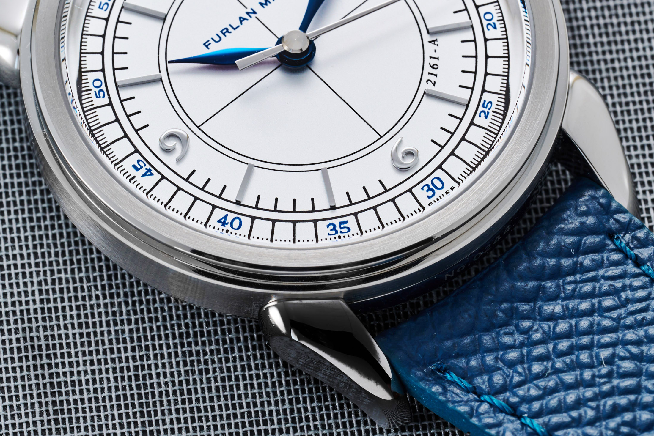 Furlan Marri White sector dial number between lugs
