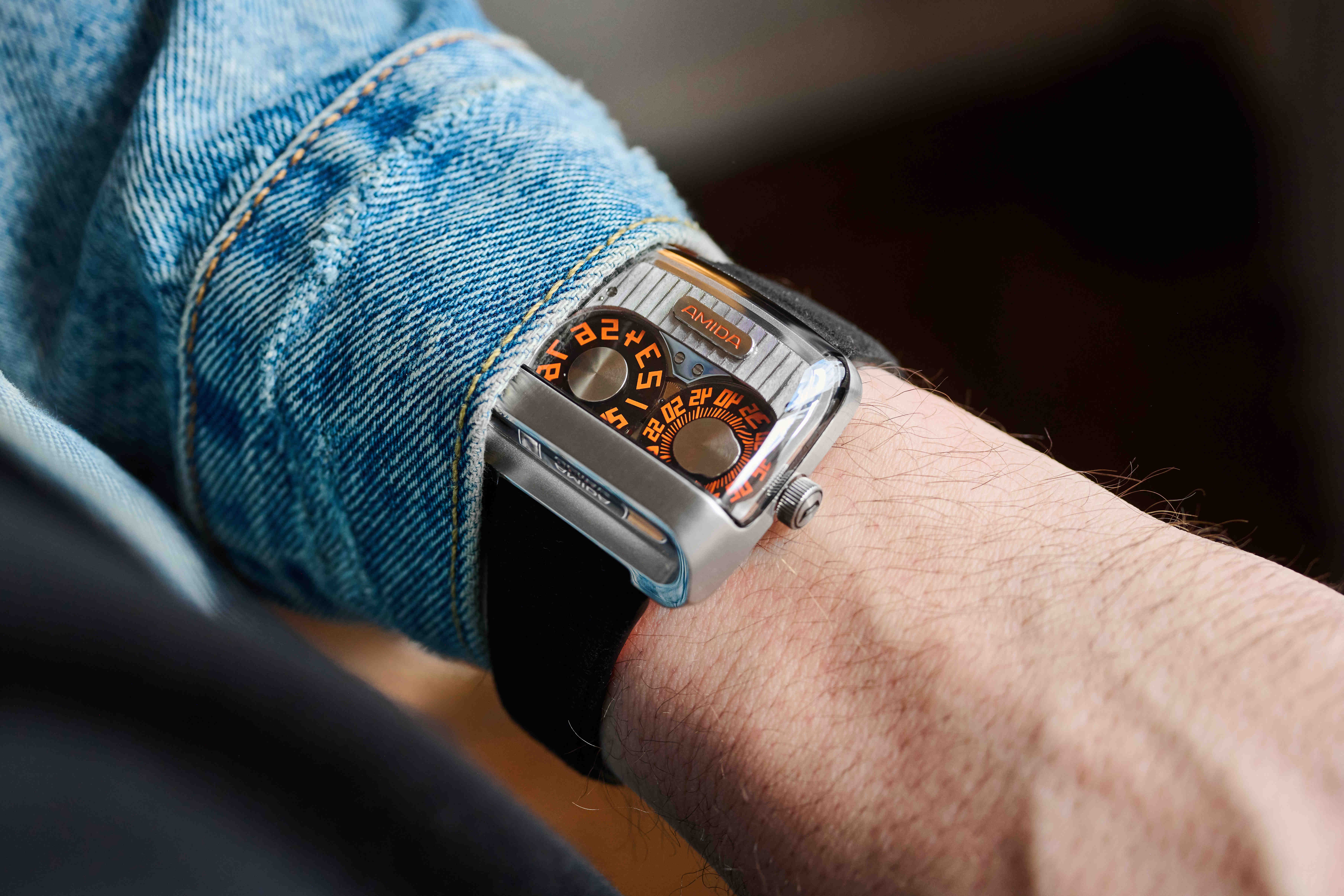 Amida Digitrend Open Sapphire