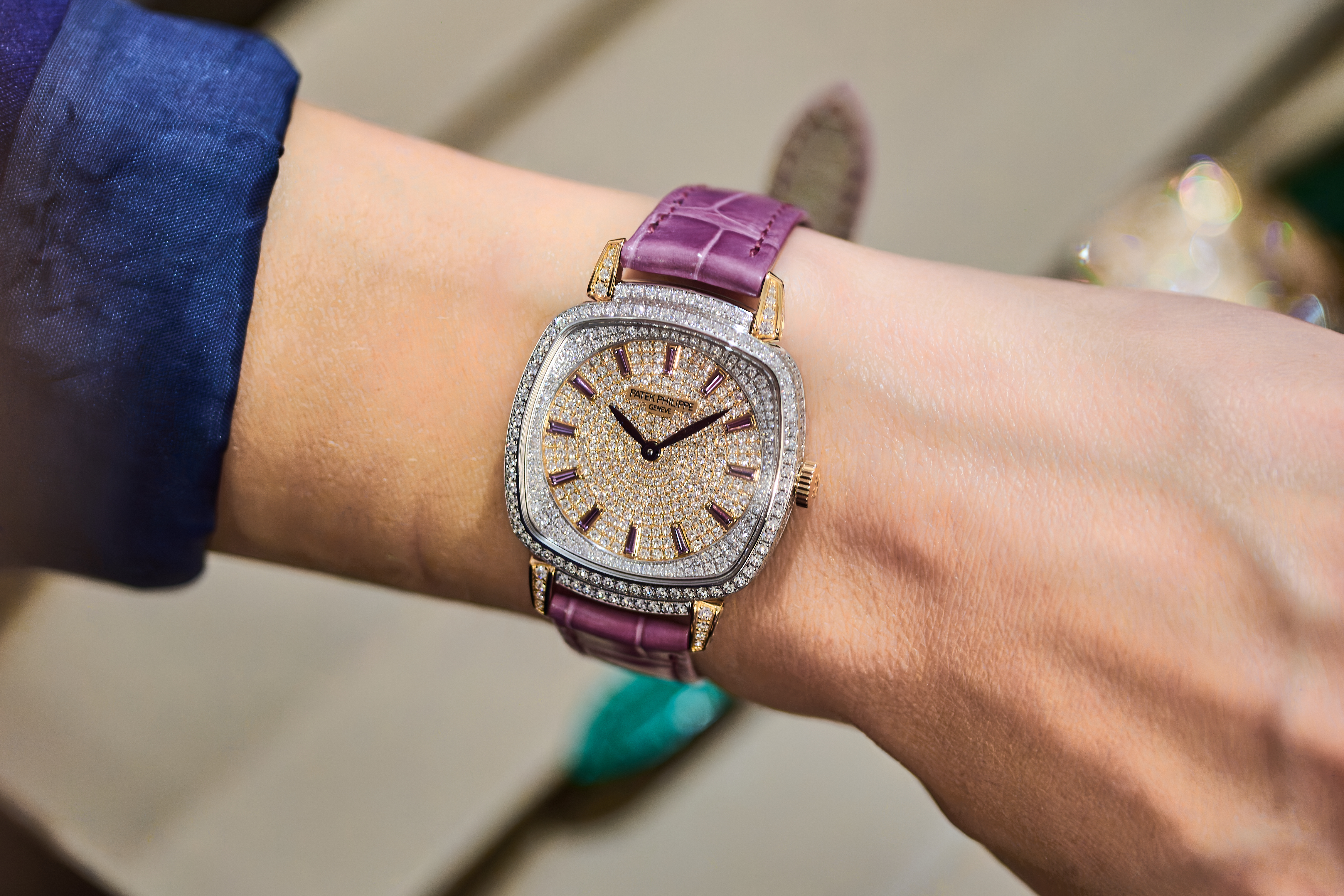 Introducing: Patek Philippe Revisits The Ladies First With The New Gondolo (Live Pics)