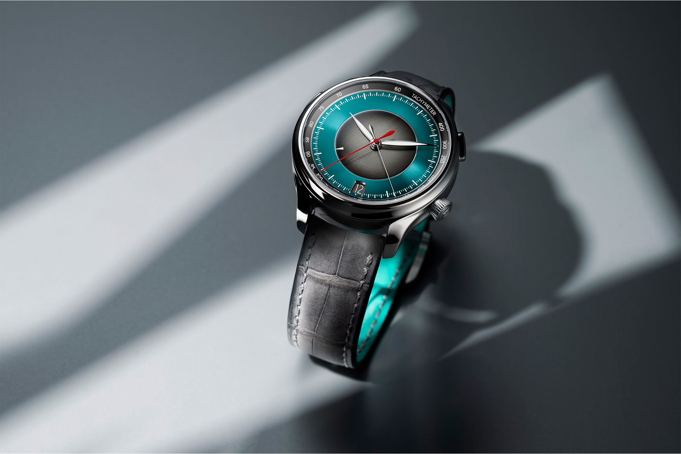 H. Moser & Cie. Endeavour Flyback Chronograph Dual Time Date 
