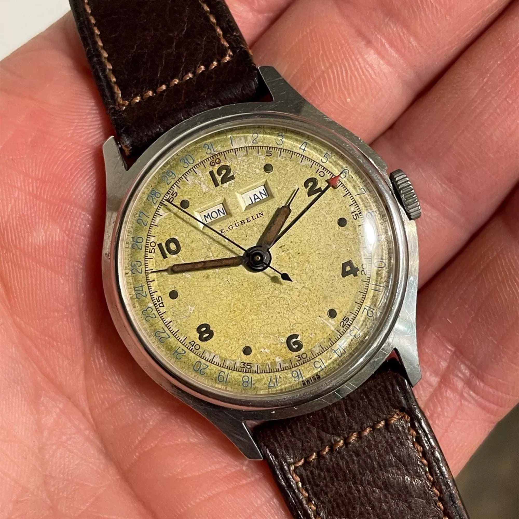 A 1940s Gübelin triple calendar