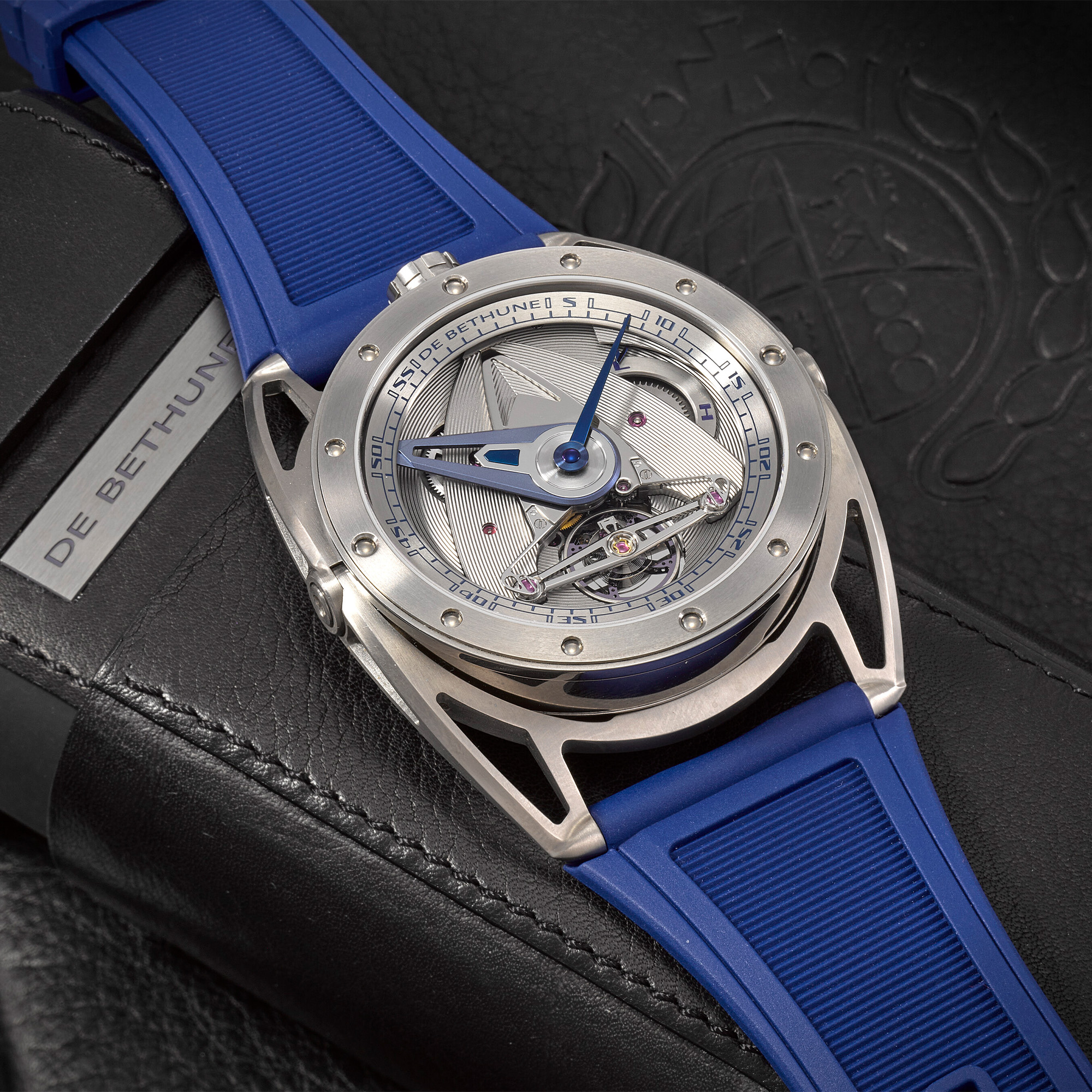 A not blue De Bethune