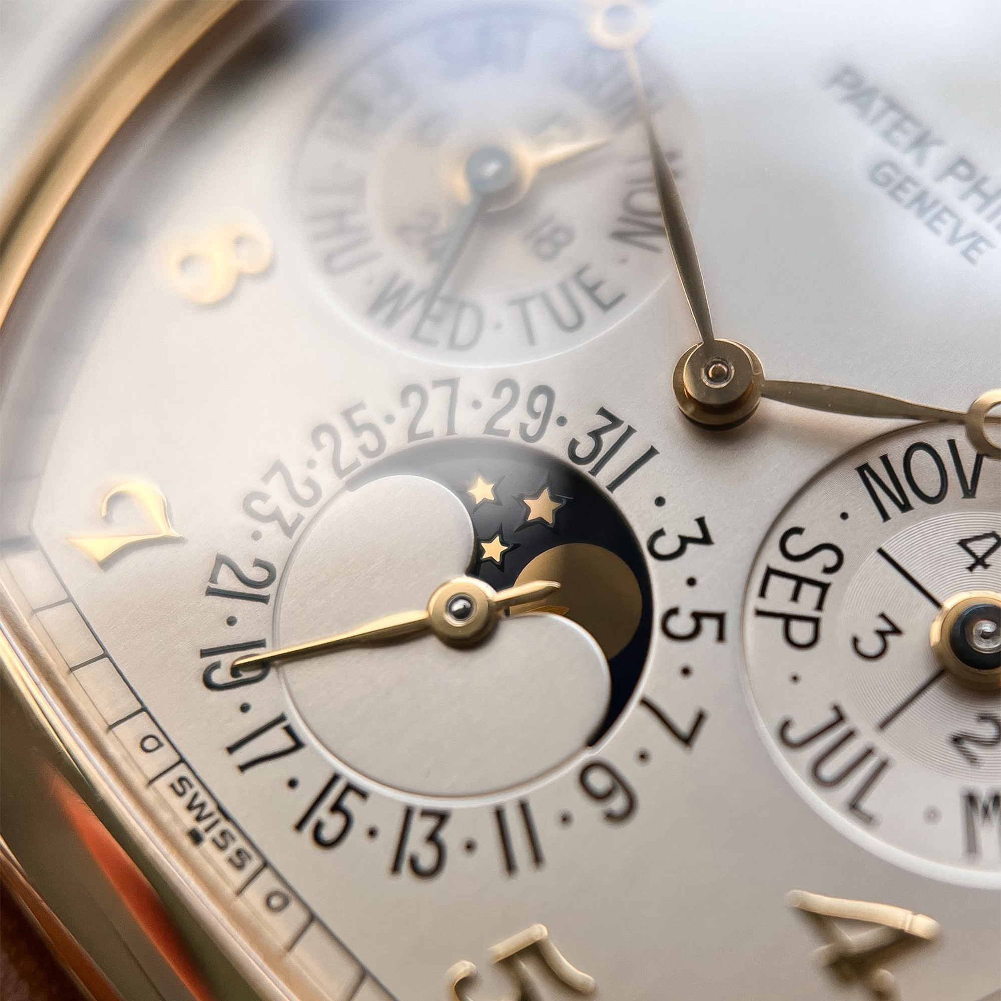 A Patek Ref. 5040J dial