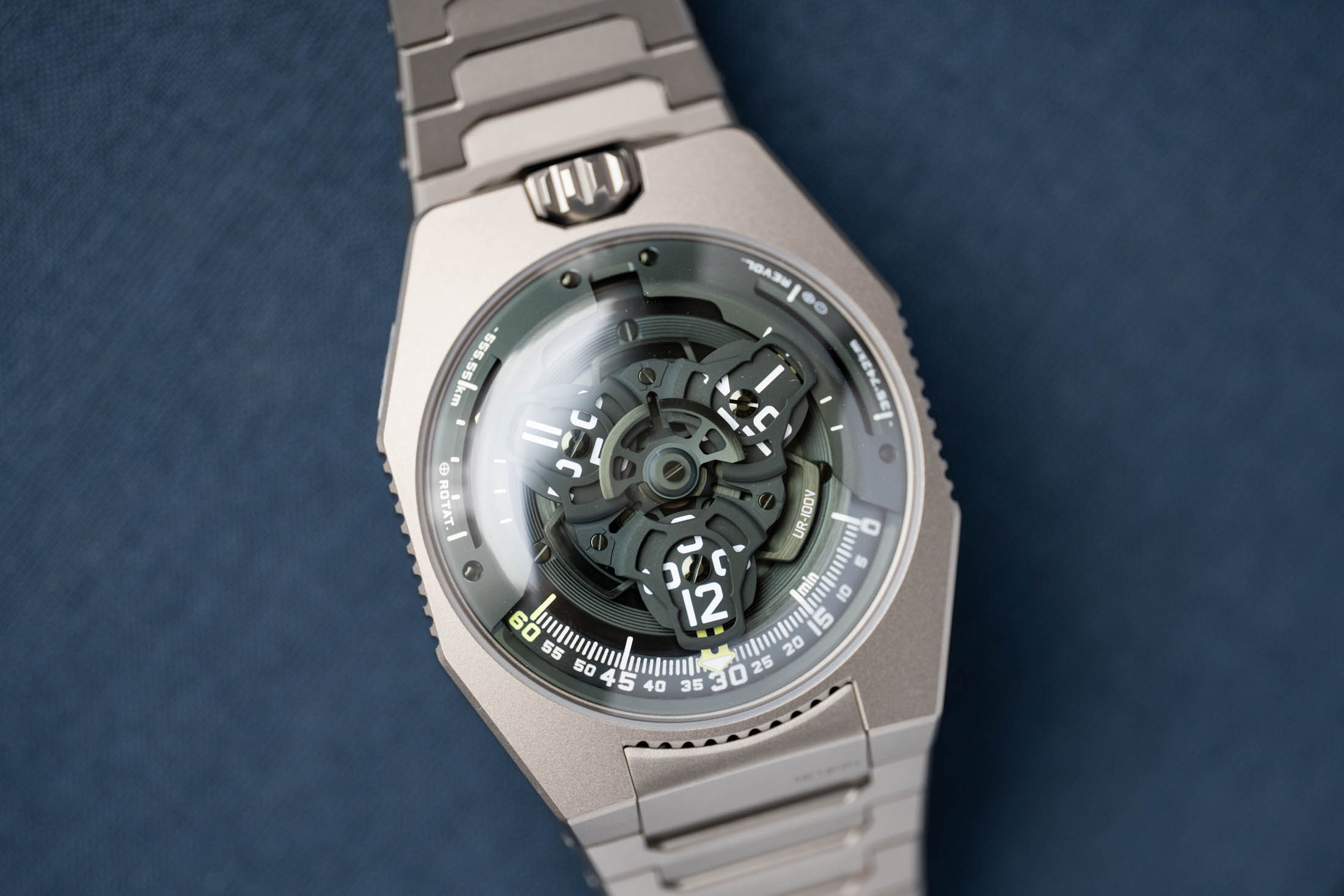 Urwerk on blue background