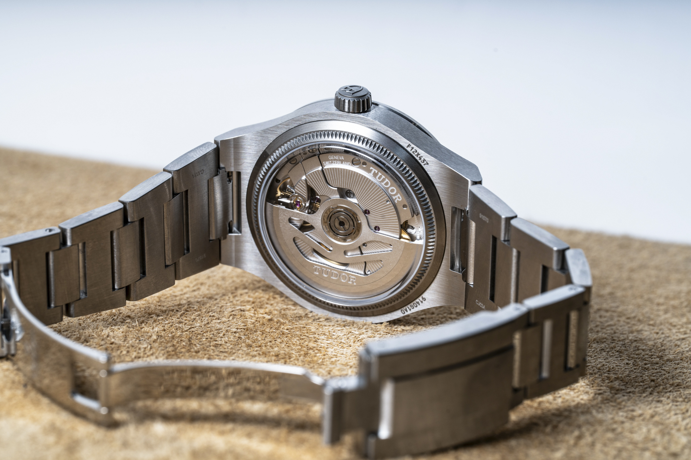 Hands-On: The Tudor Northflag