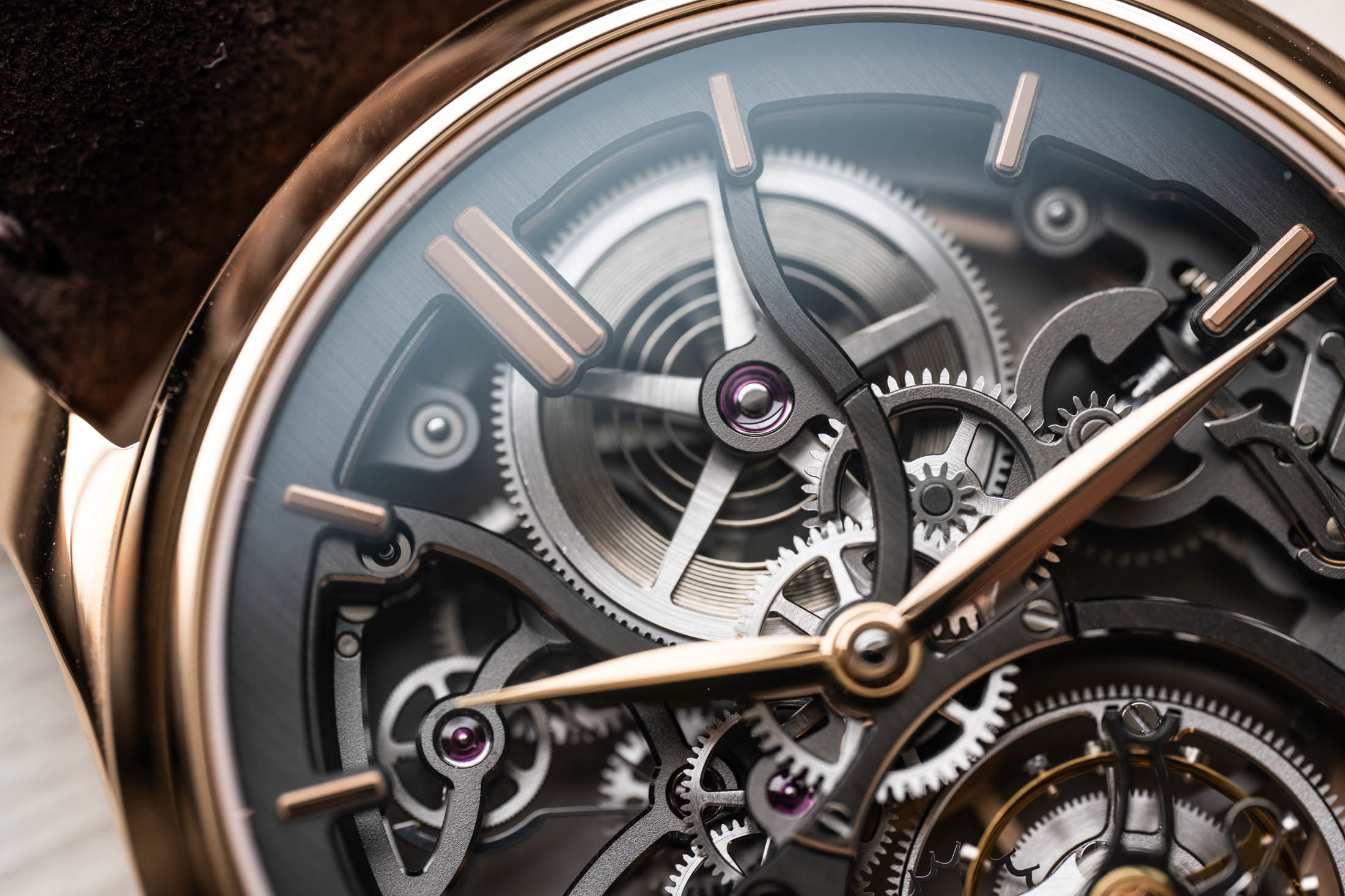 Endeavour Tourbillon Skeleton Barrel Macro