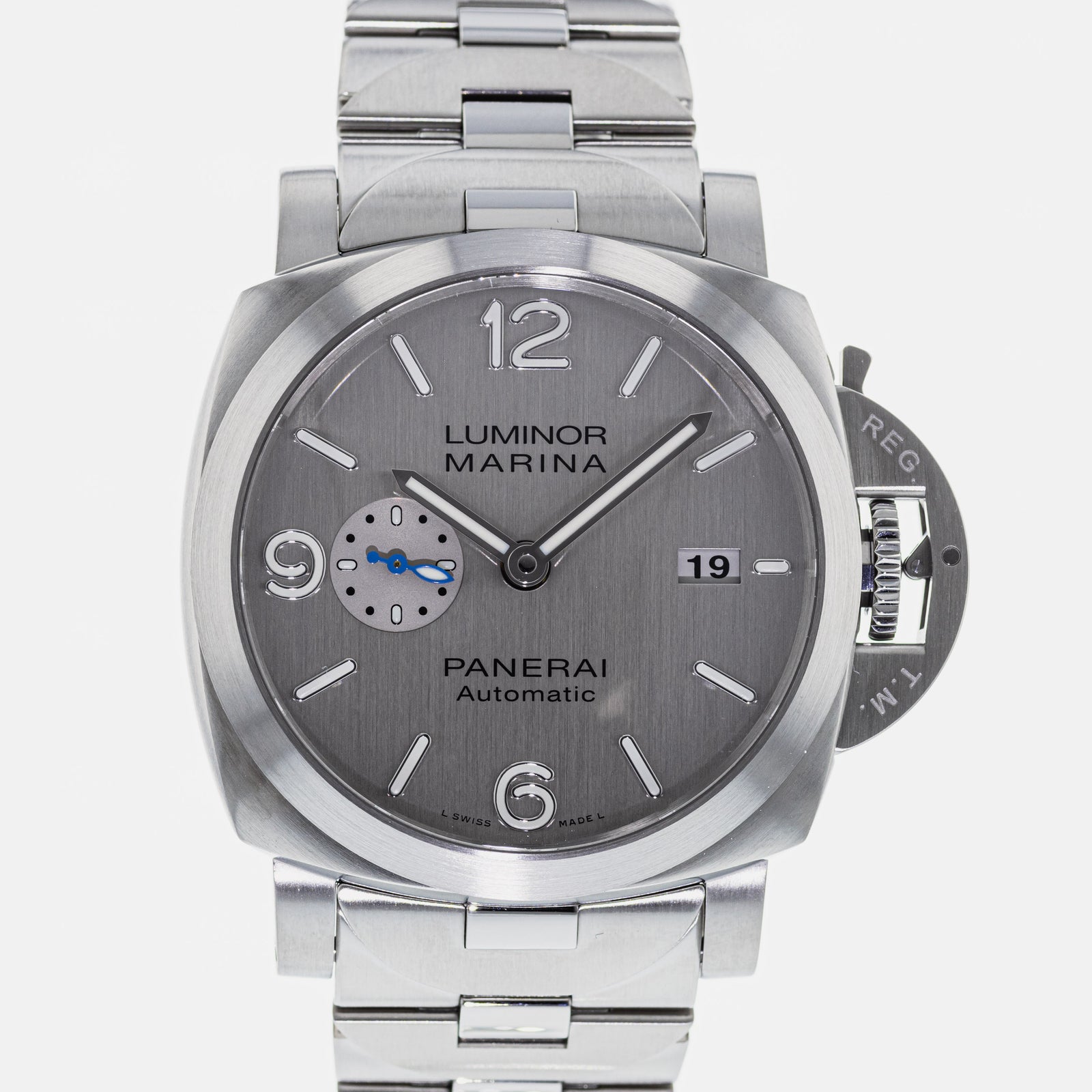 A soldier image of a Panerai Luminor Marina PAM 978