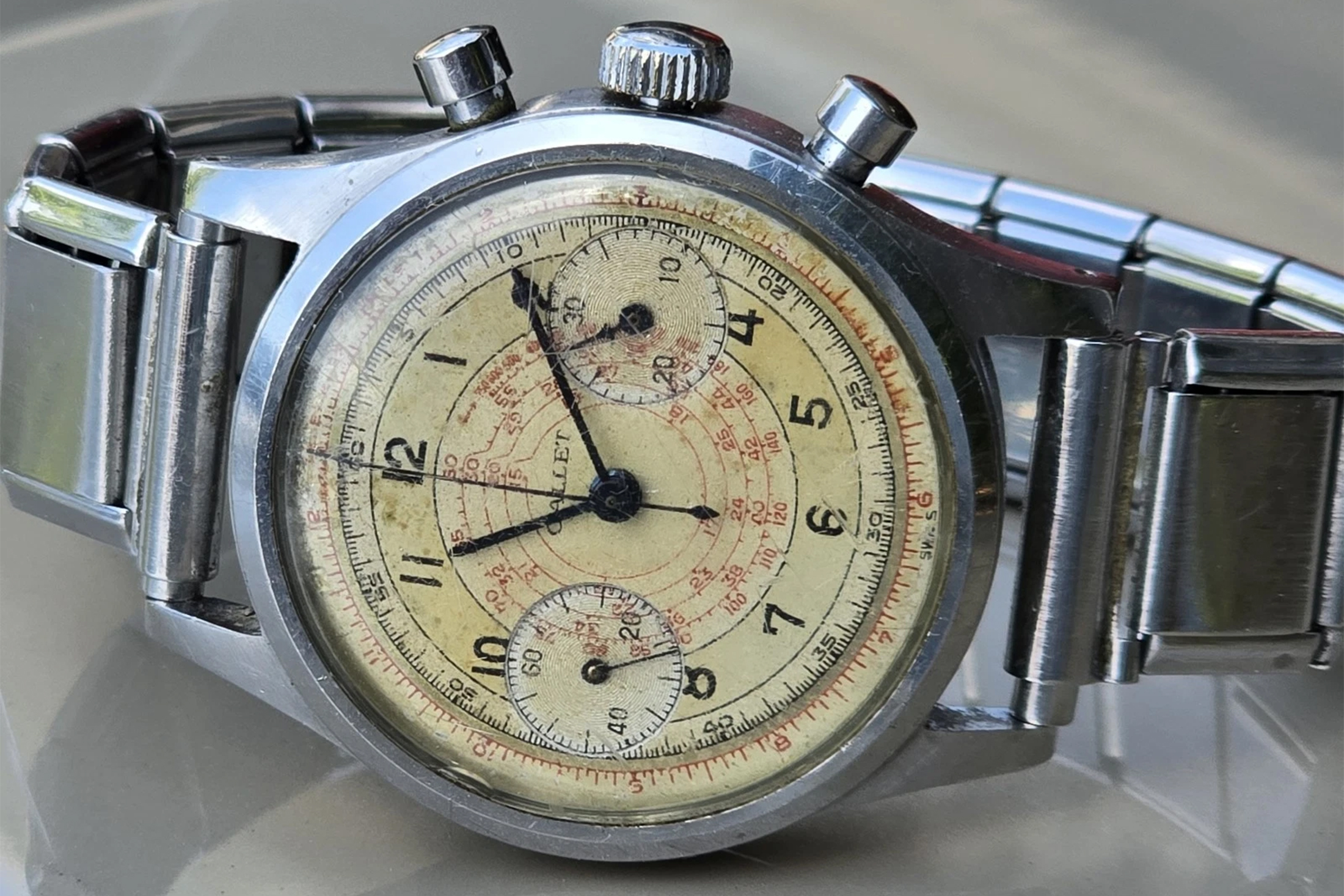 A 1940s Gallet MultiChron 30M ‘Clamshell’ Chronograph