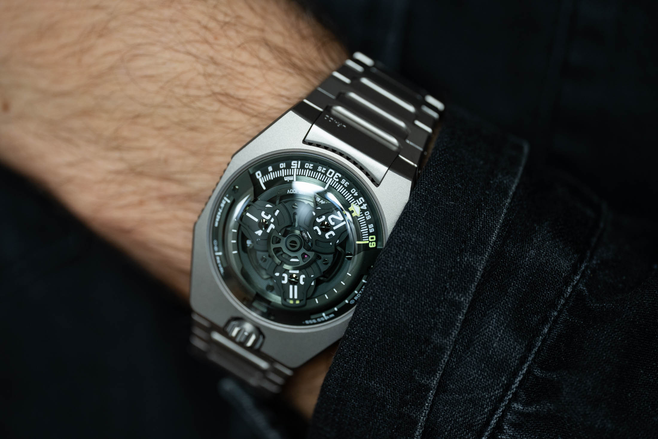 Wristshot of UR100V Green