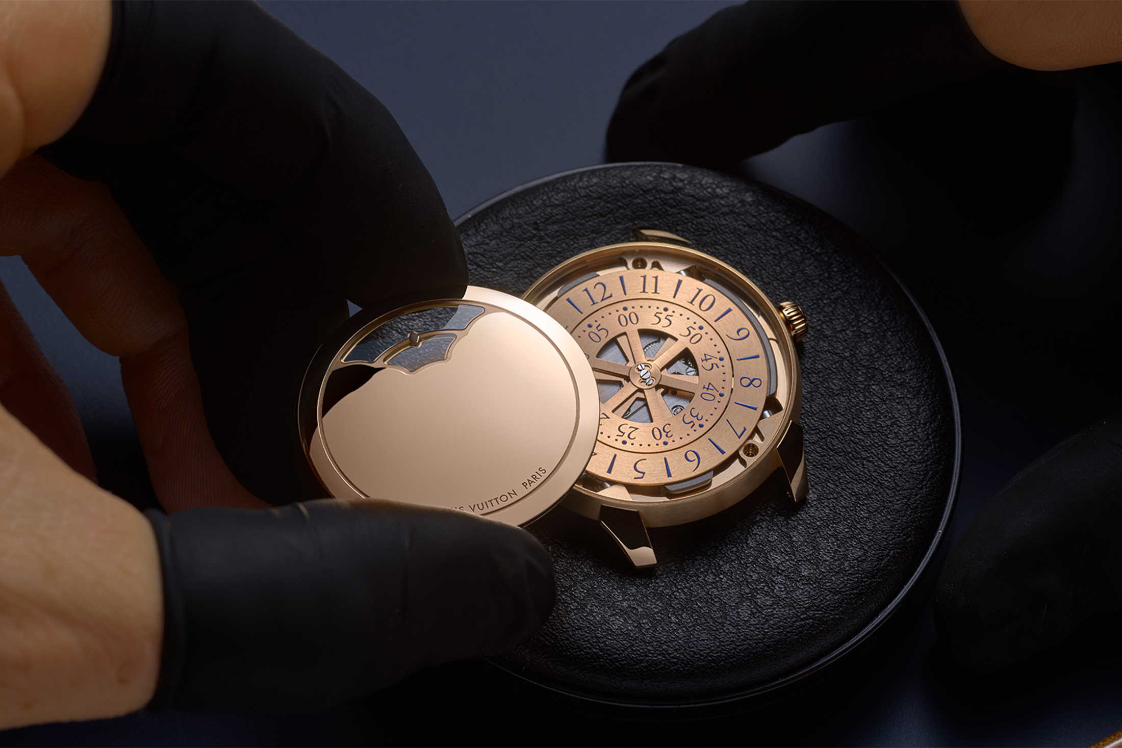 人気シリーズ】Louis Vuitton ルイ ヴィトン TAMBOUR タンブール