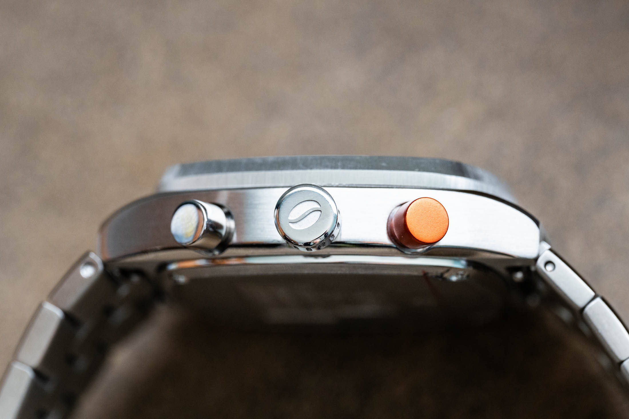 case side with pushers