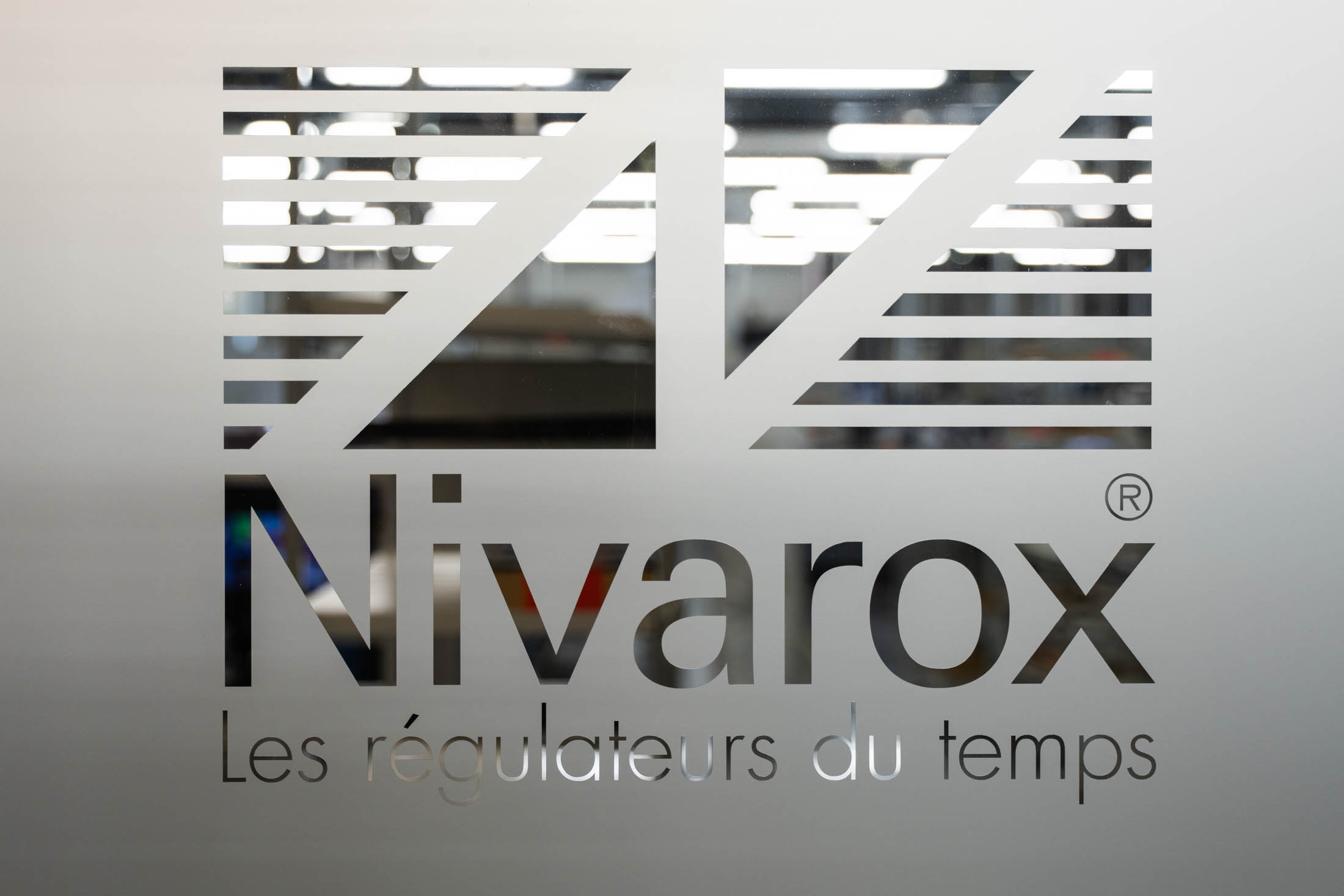 Nivarox sign