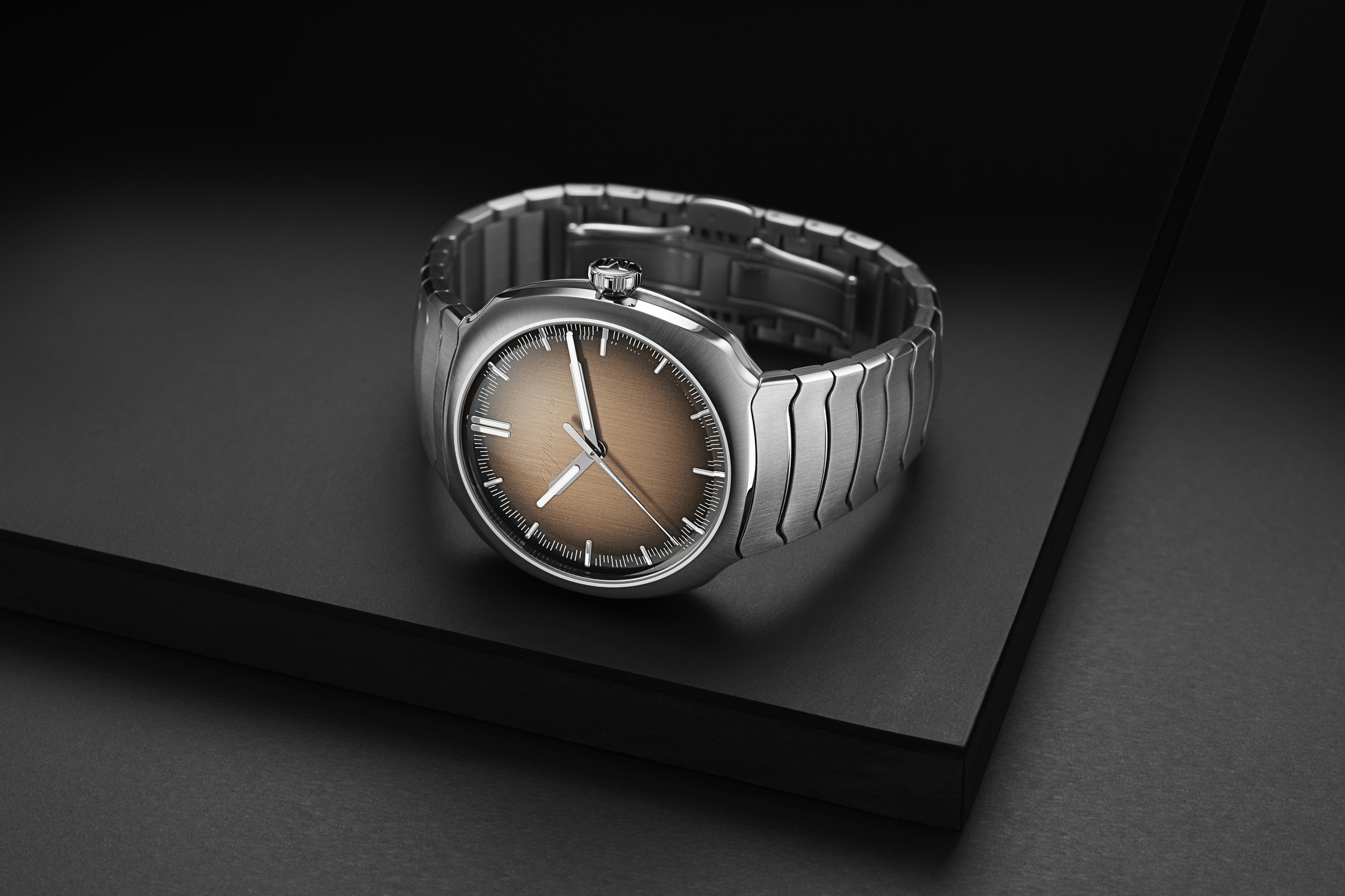 H. Moser Streamliner