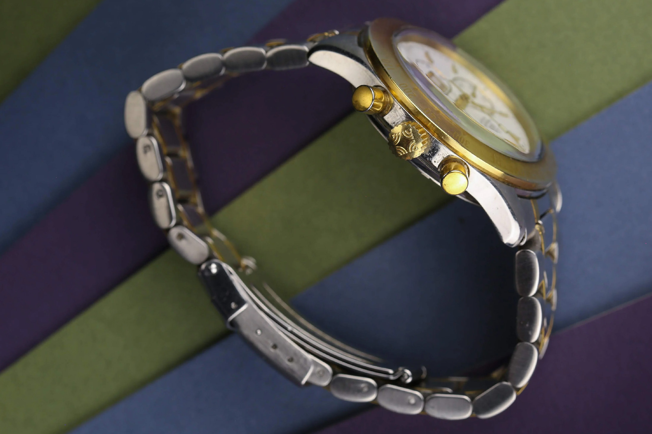 Bring a Loupe: A Zenith De Luca, A Patek Philippe Beyer-Signed World Timer, A Carlo Ferrara CF1997 Regulator, And Much More