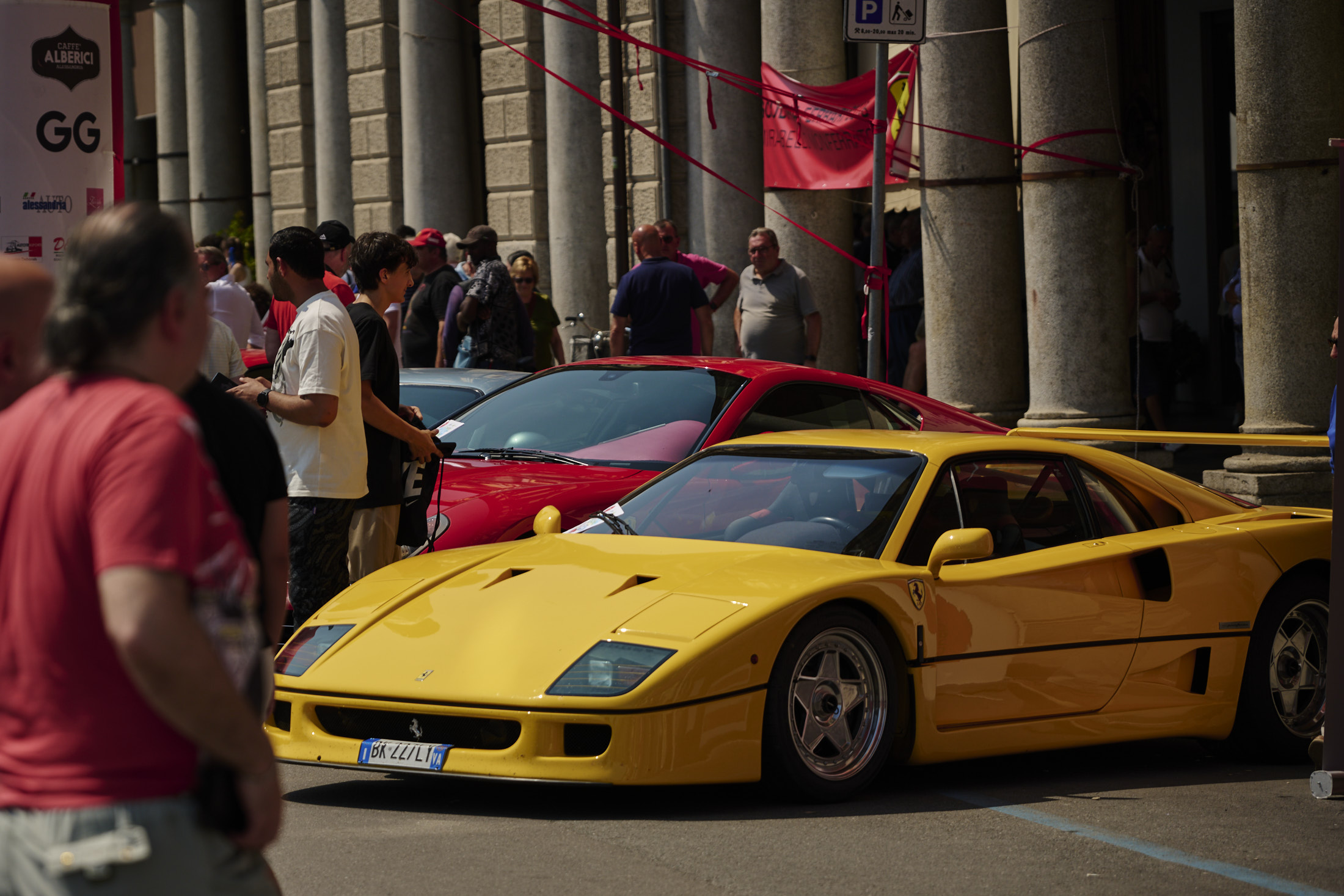 Giallo Modena F40