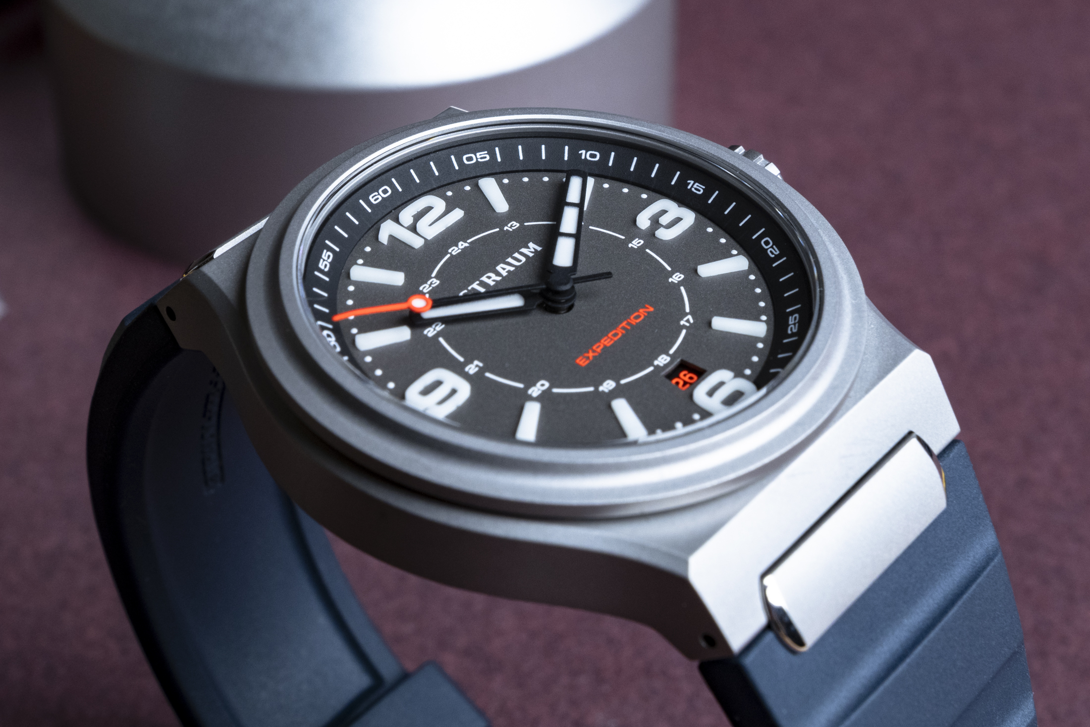 Hands-On: The Straum Expedition
