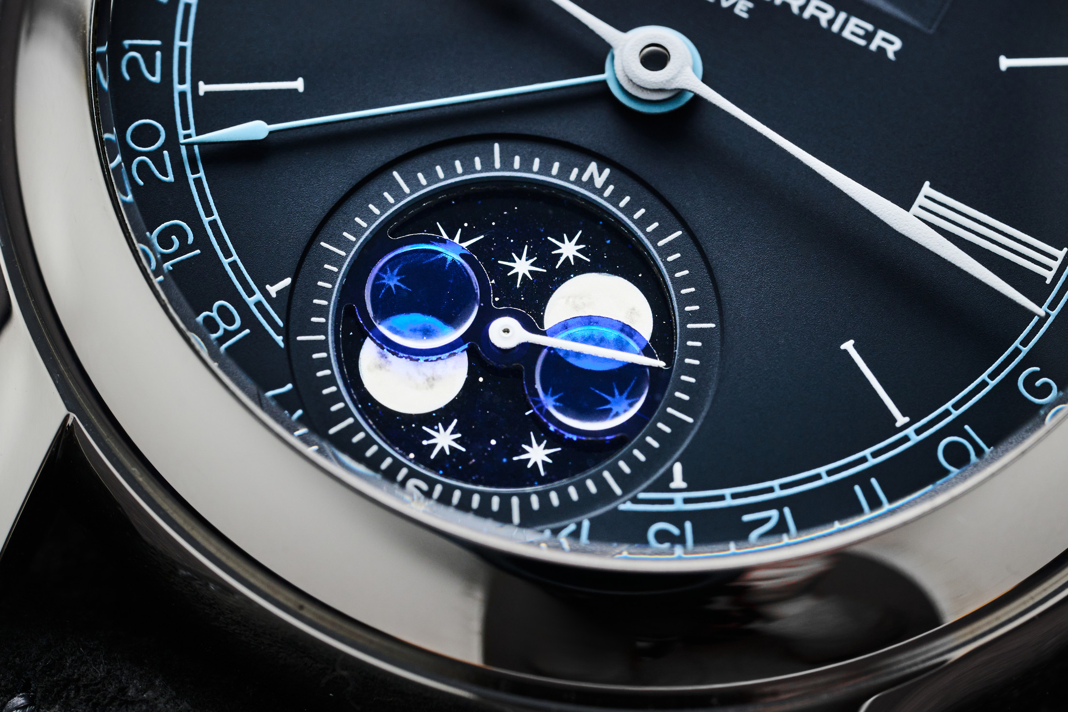 Laurent Ferrier Classic Moon