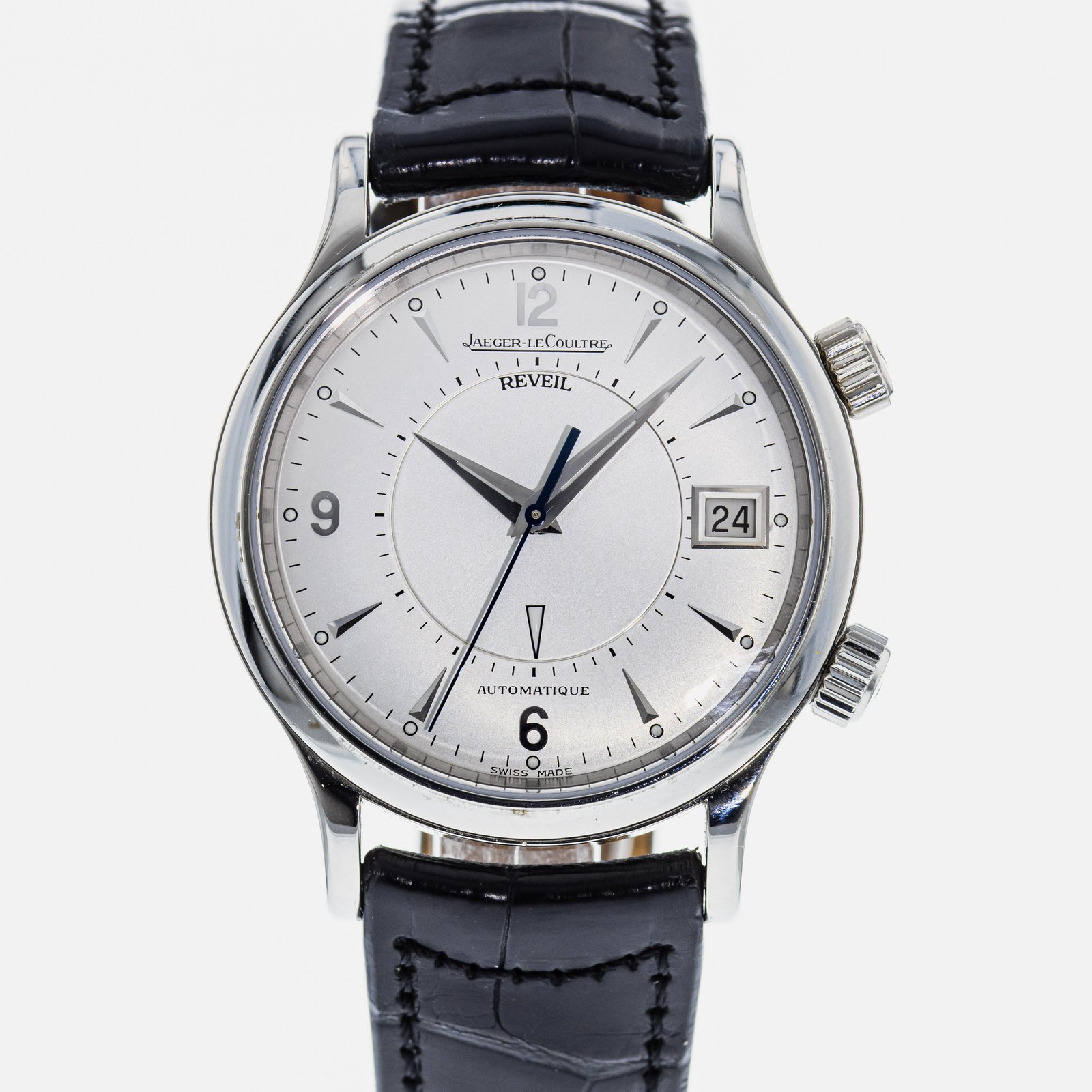 A soldier image of a Jaeger-LeCoultre Master Memovox Reveil 141.840.972