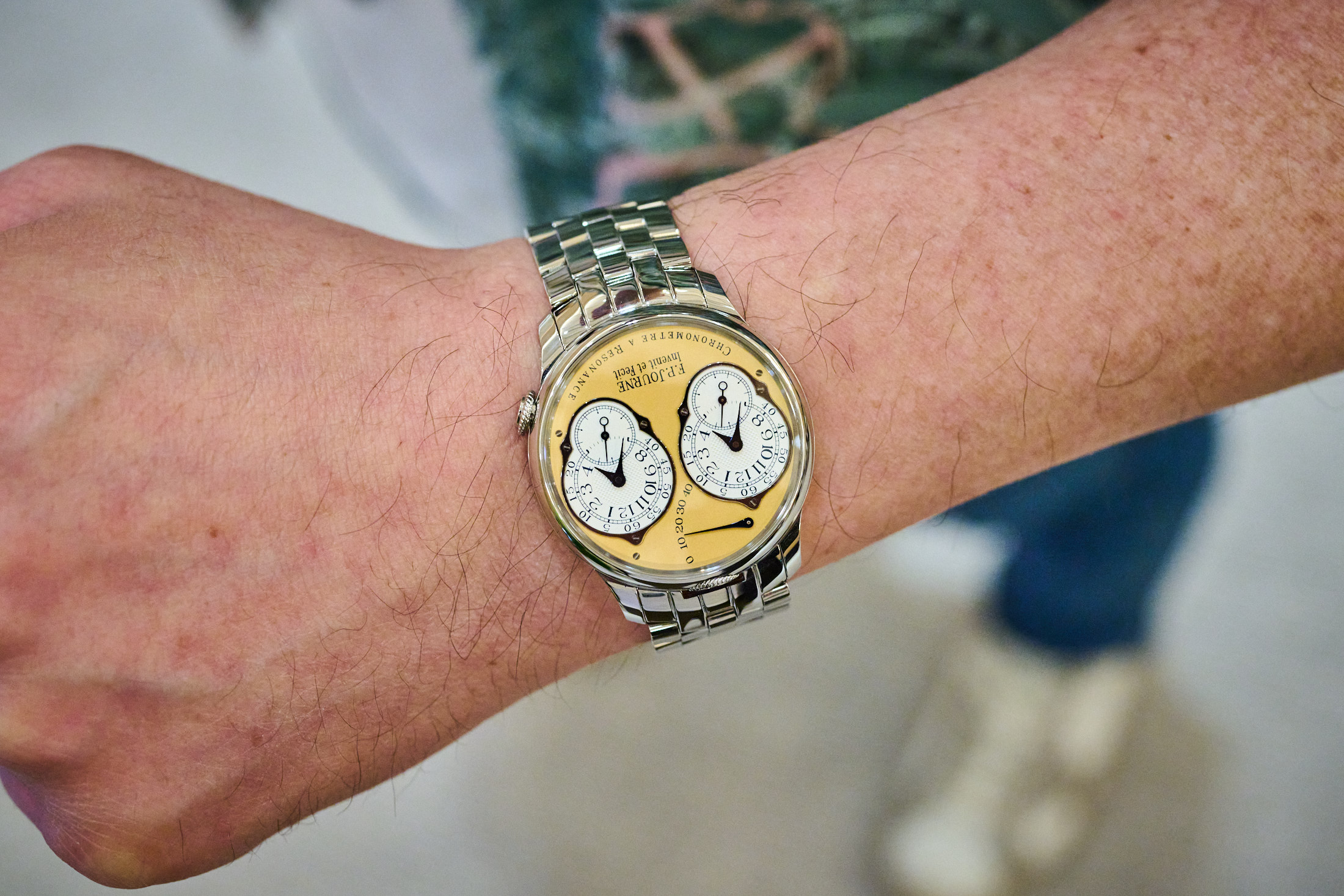 Resonance on bracelet