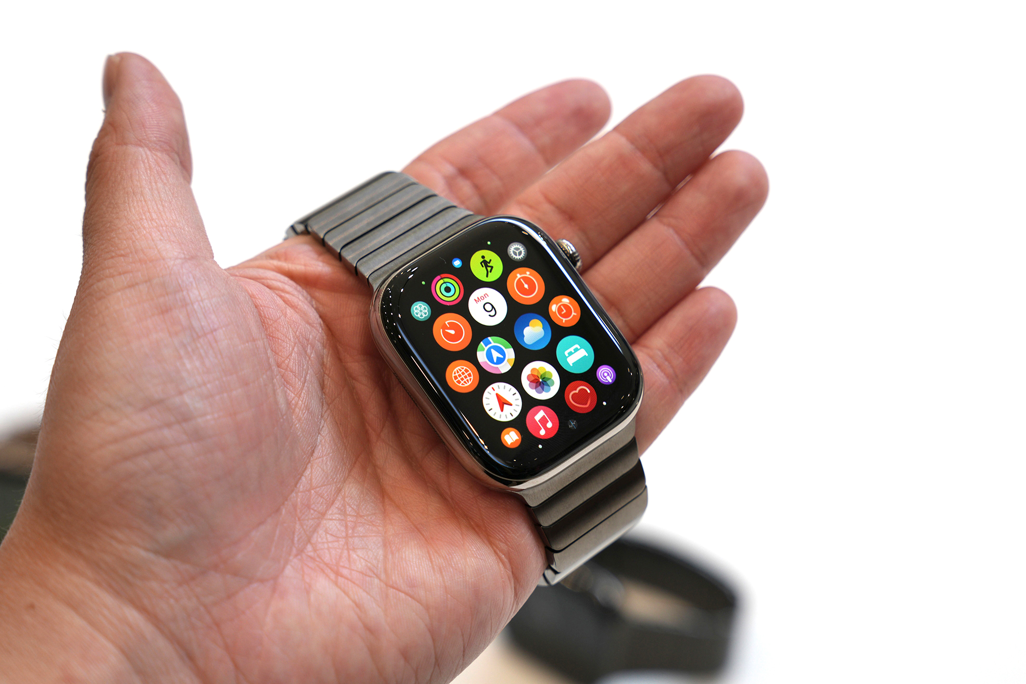 Introducing: Apple Announces The Apple Watch Series 10 – Thinner, Larger Screen, New Tech, And New Finishes (Live Pics) - Hodinkee